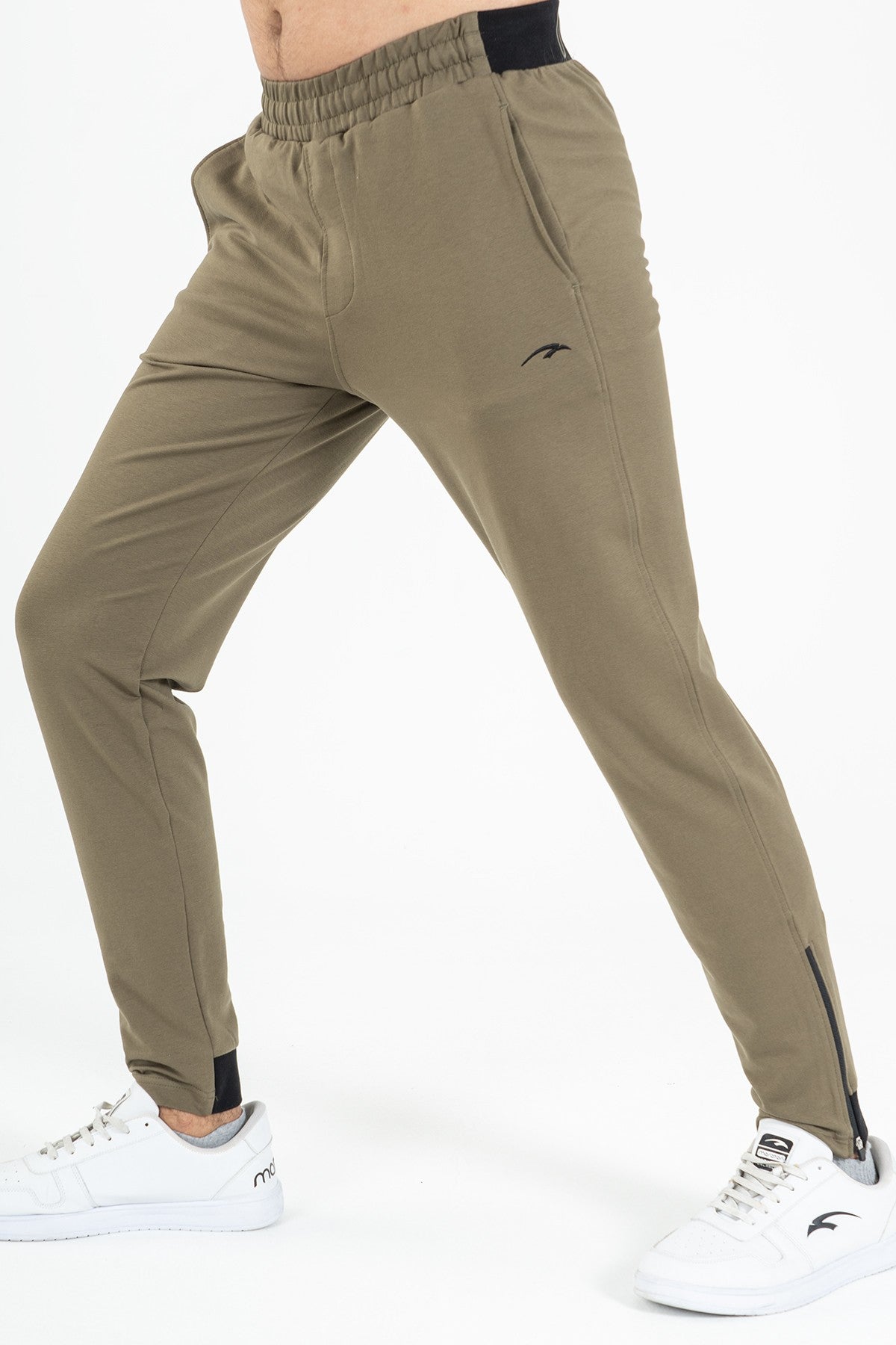 SlimFit Erkek Dar Paça Haki Eşofman Altı
