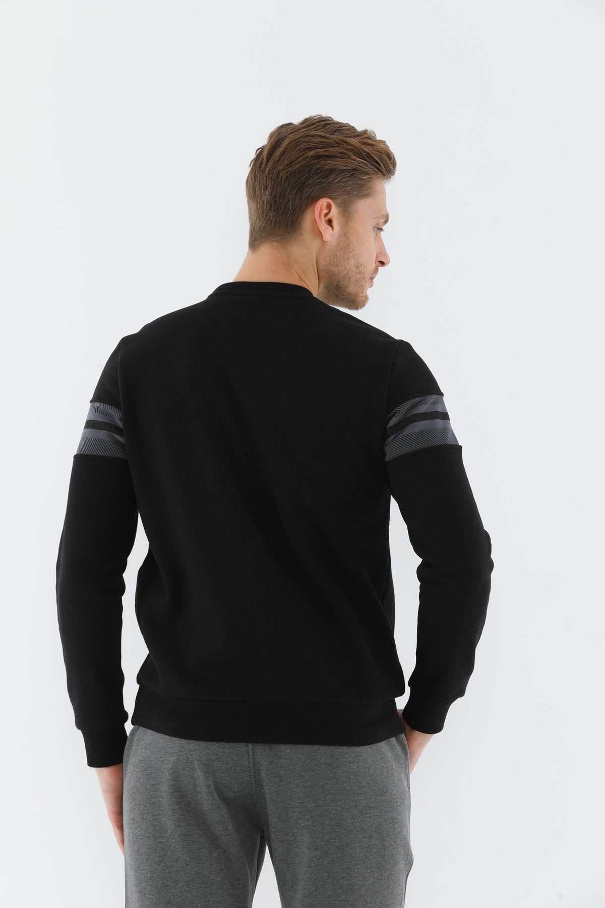 Regular Erkek Bisiklet Yaka Siyah Sweatshirt