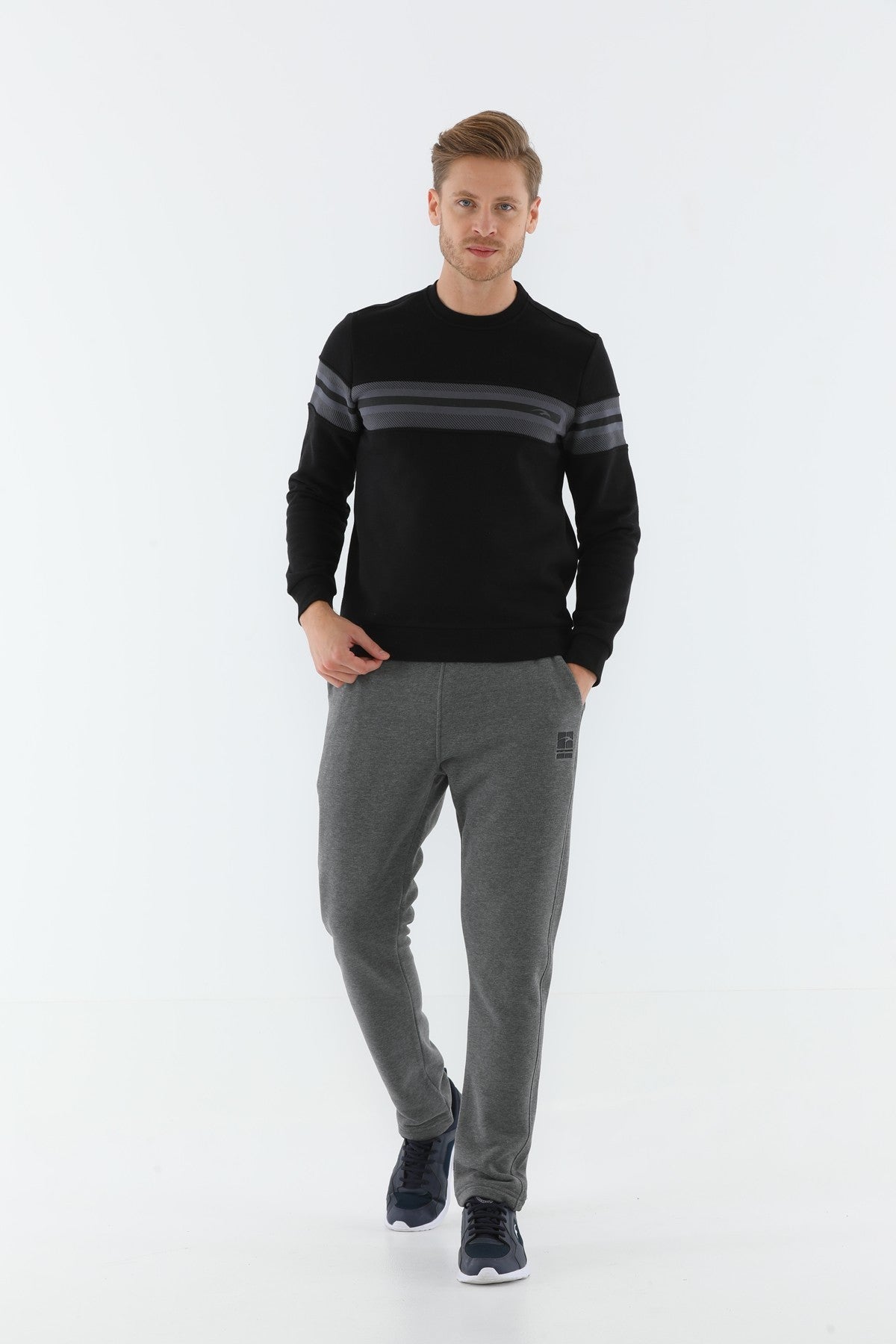 Regular Erkek Bisiklet Yaka Siyah Sweatshirt