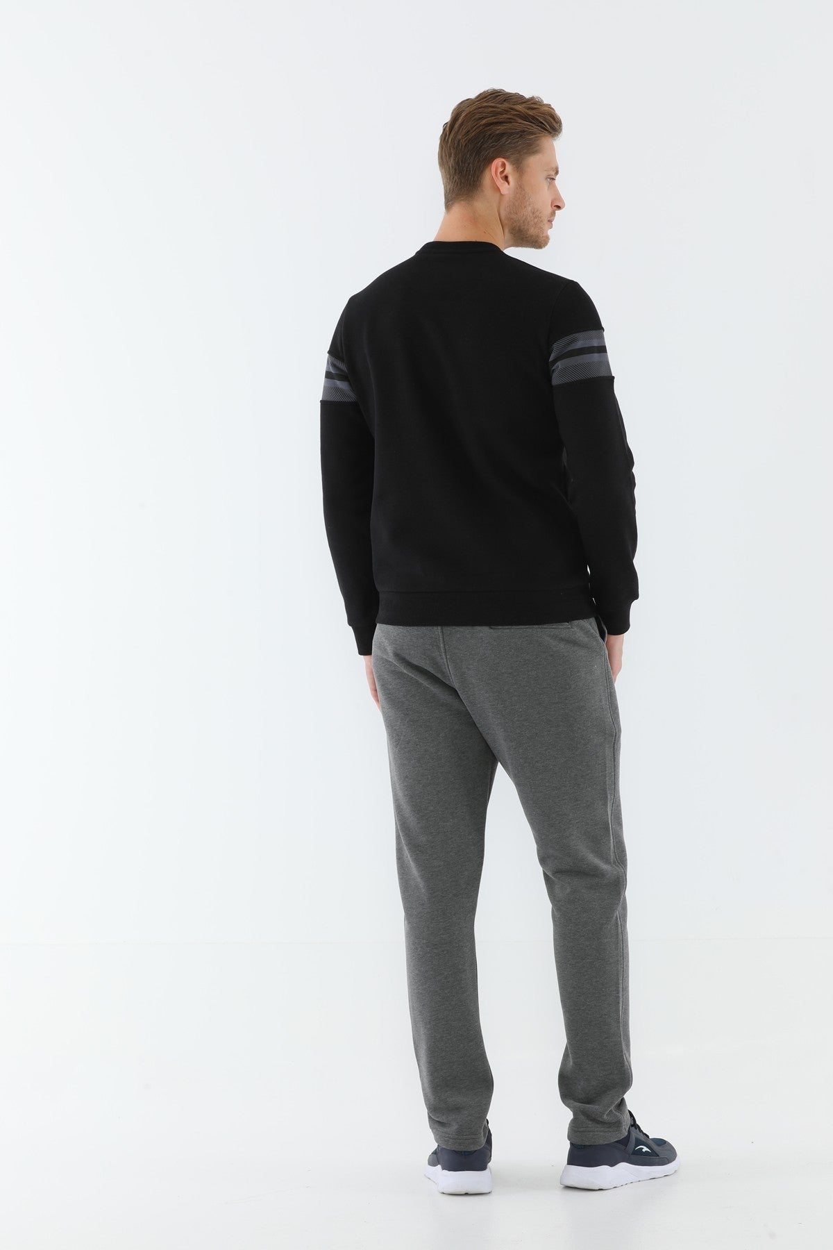 Regular Erkek Bisiklet Yaka Siyah Sweatshirt