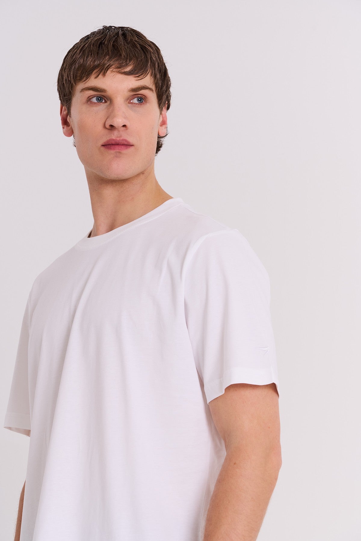Comfort Erkek Bisiklet Yaka Beyaz T-shirt
