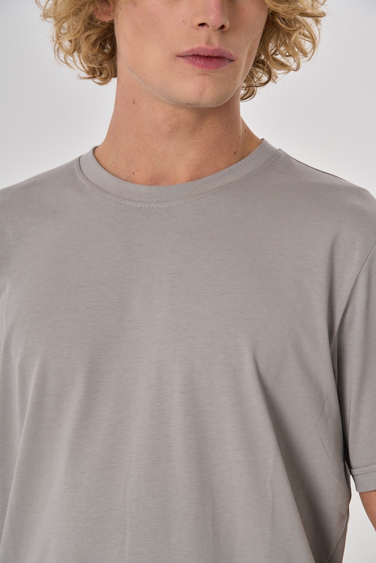 Comfort Erkek Bisiklet Yaka Gri T-shirt