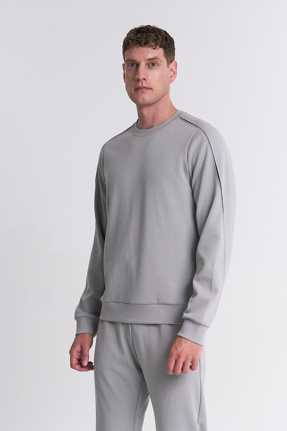 Erkek Bisiklet Yaka Gri Sweatshirt