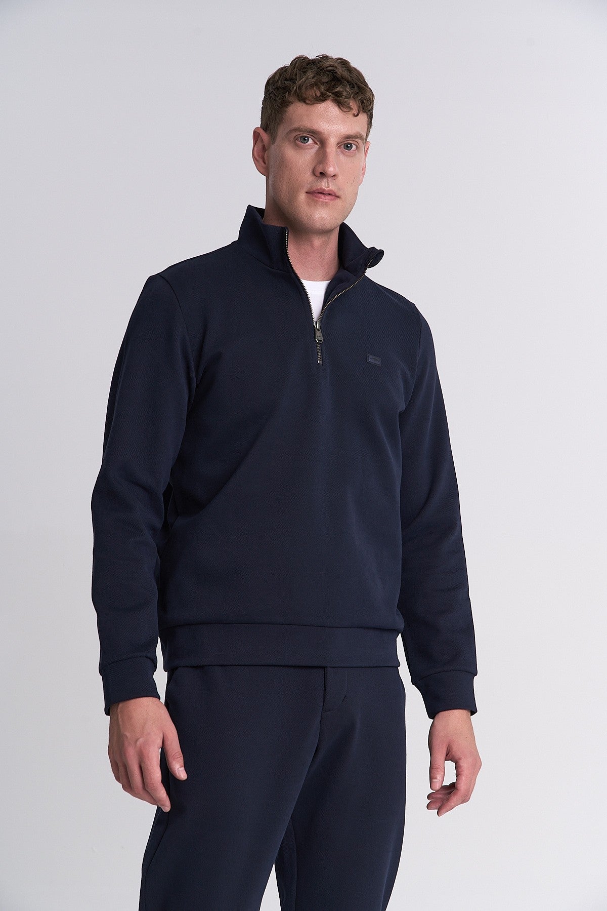Erkek Dik Yaka Lacivert Sweatshirt