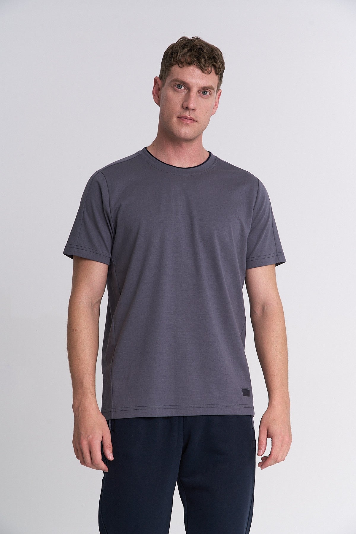 Erkek Bisiklet Yaka Koyu Gri T-shirt