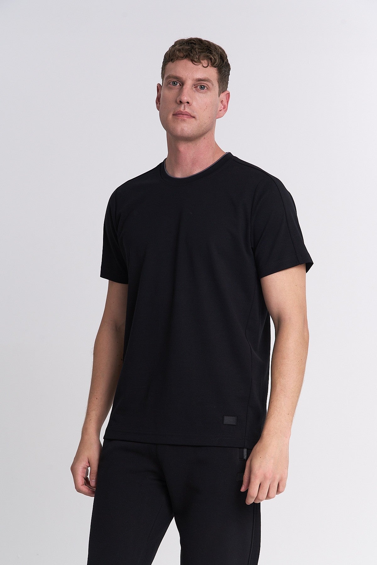 Erkek Bisiklet Yaka Siyah T-shirt