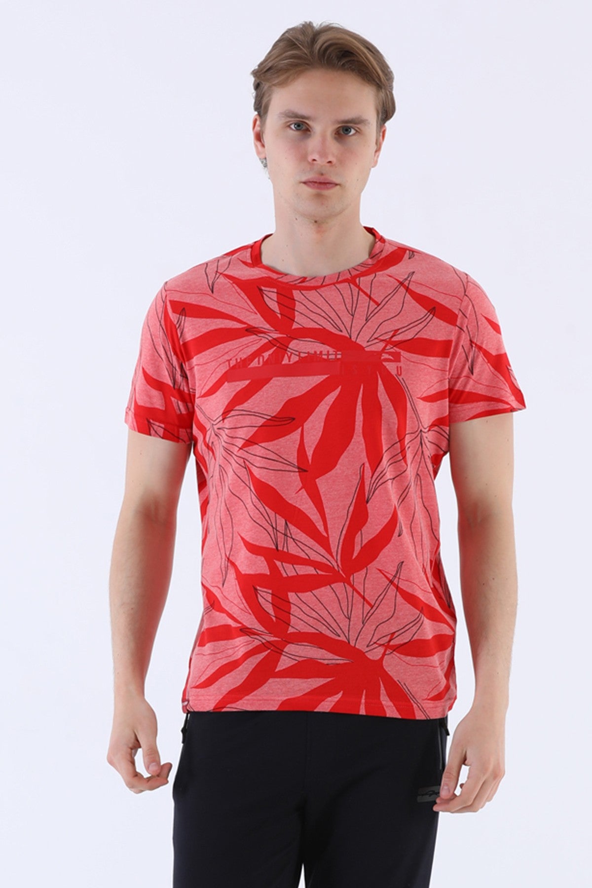 Regular Erkek Bisiklet Yaka Kırmızı T-shirt