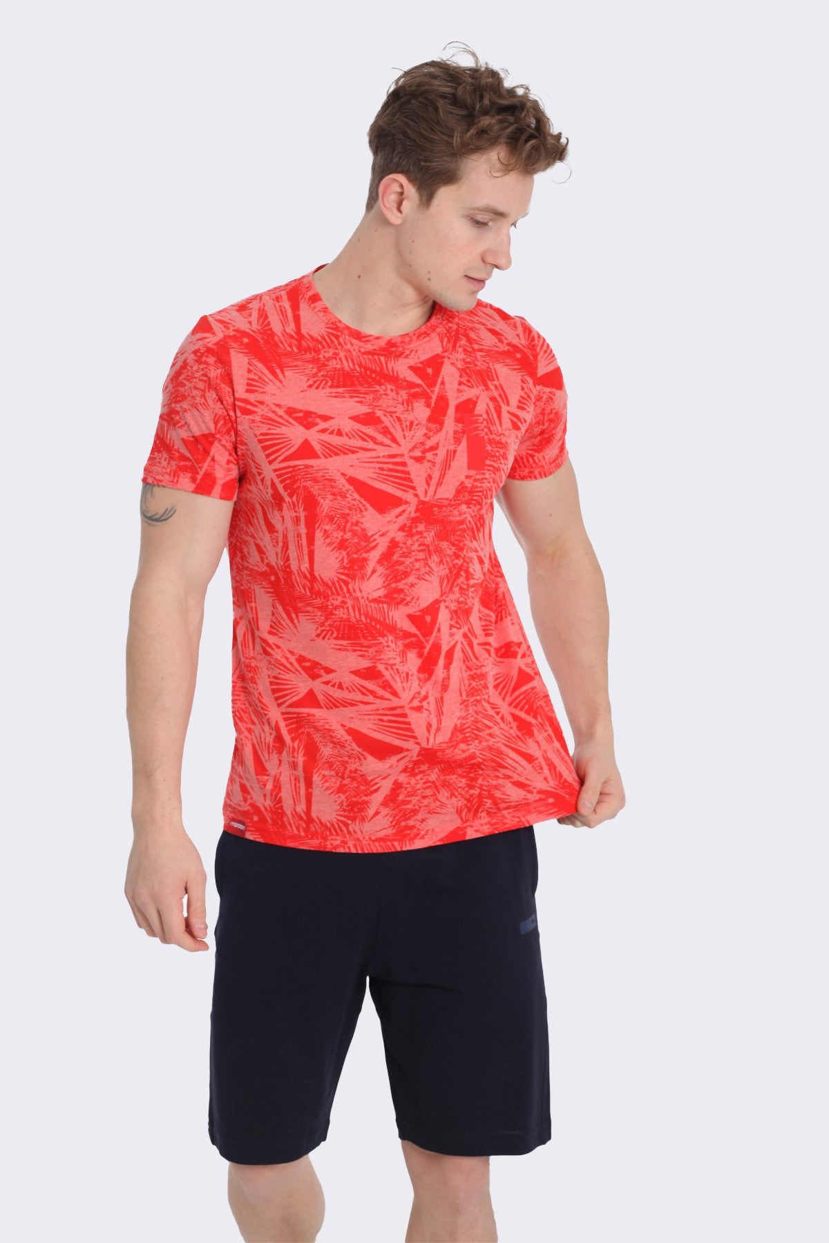 Regular Erkek Bisiklet Yaka Kırmızı T-shirt