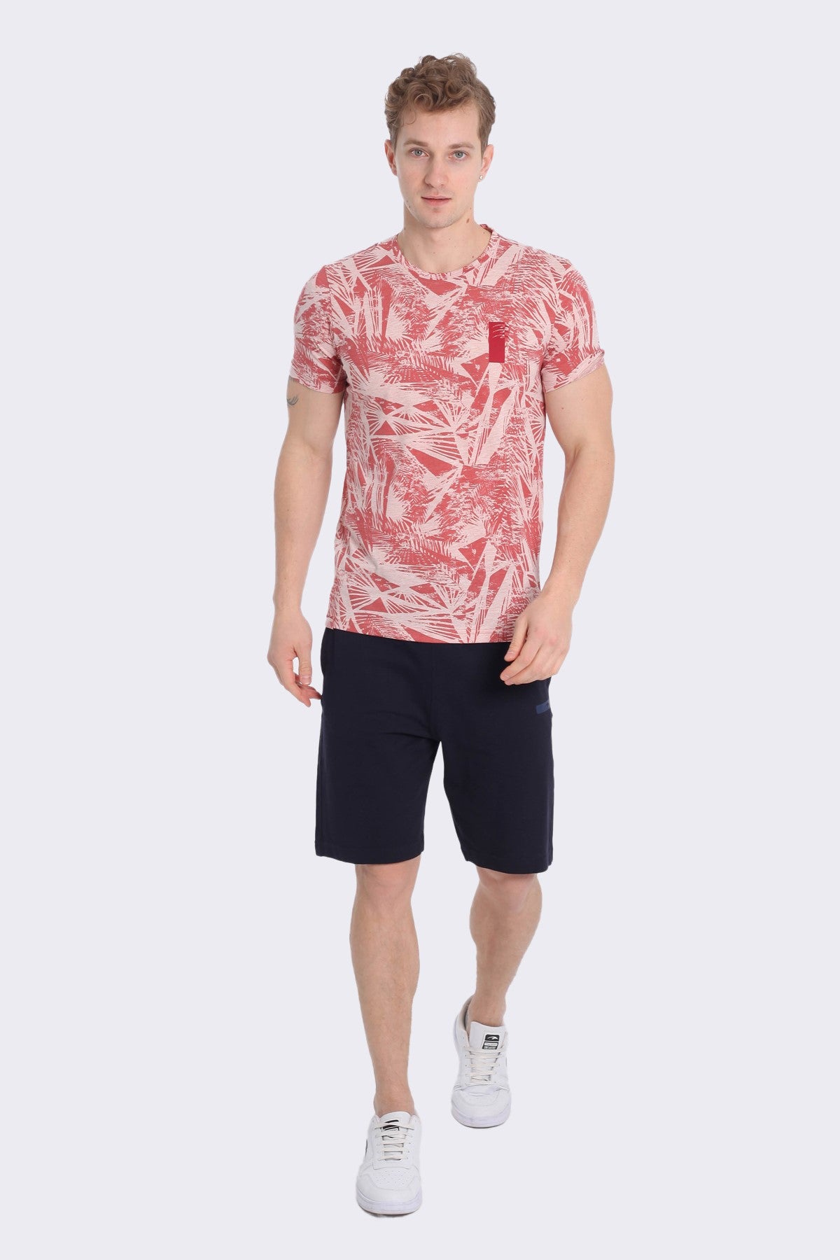 Regular Erkek Bisiklet Yaka Pembe T-shirt