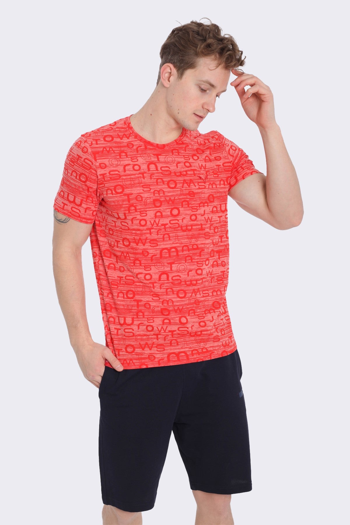 Regular Erkek Bisiklet Yaka Kırmızı T-shirt