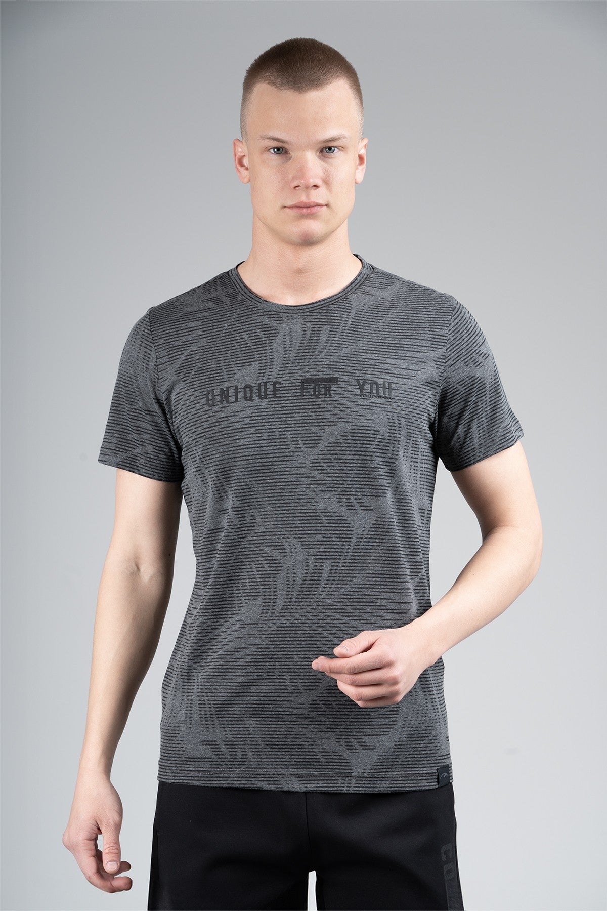 Regular Erkek Bisiklet Yaka Siyah T-shirt