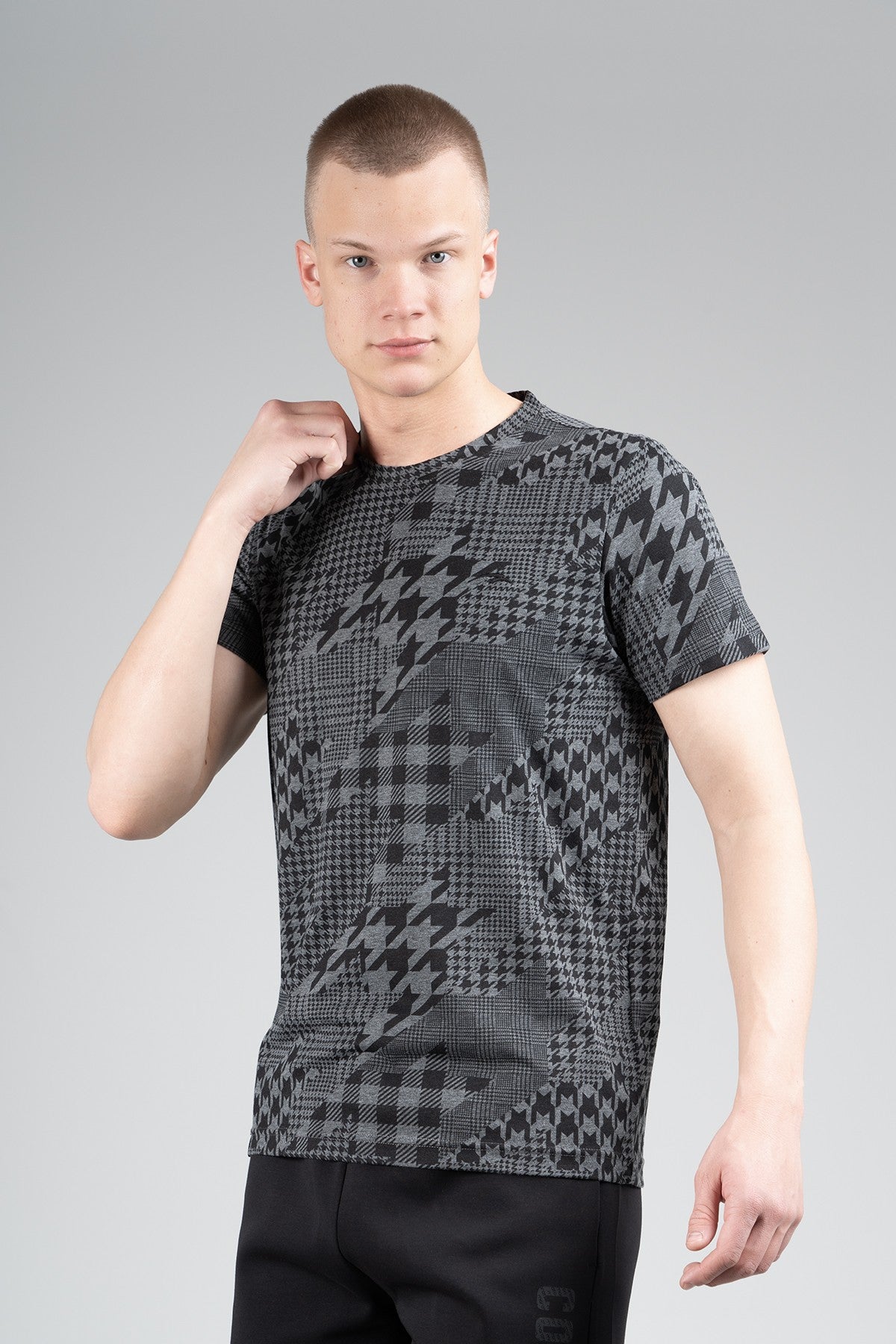 Regular Erkek Bisiklet Yaka Siyah T-shirt