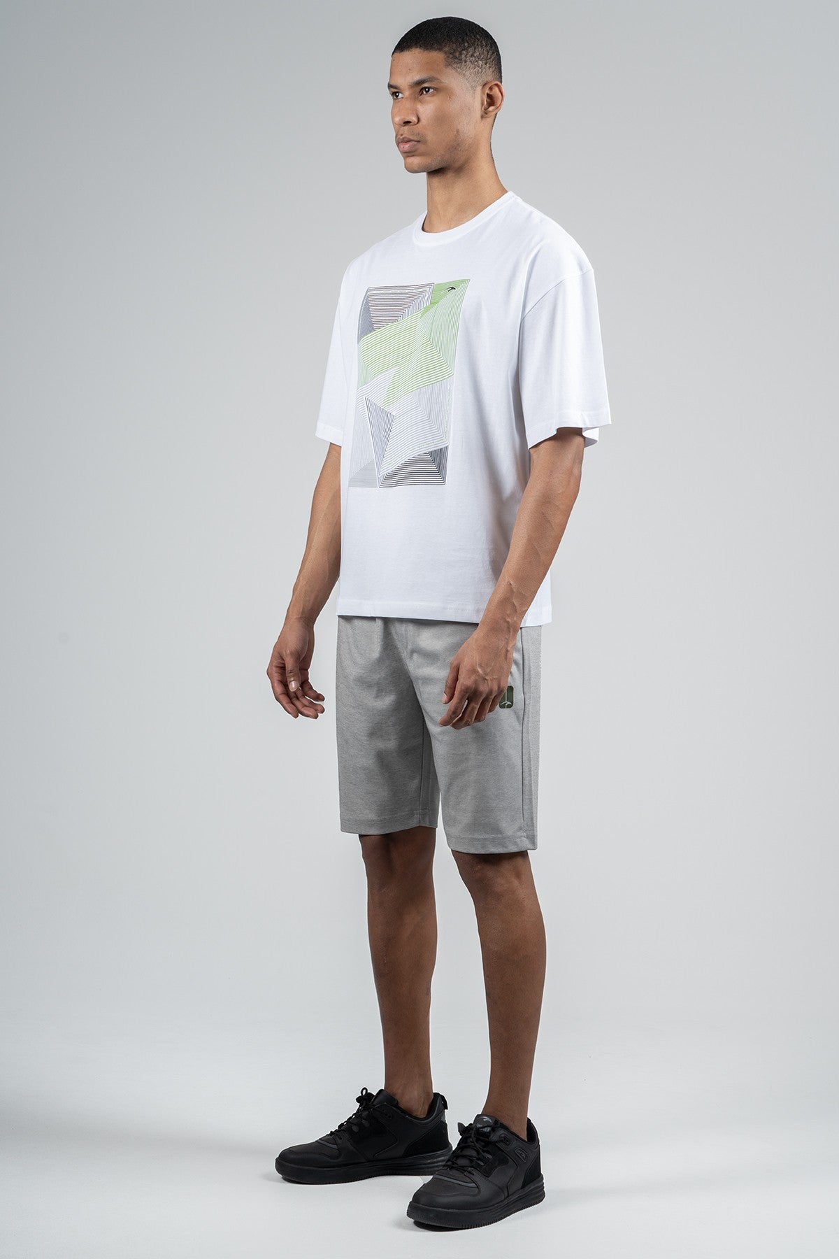 Oversize Erkek Bisiklet Yaka Beyaz T-shirt