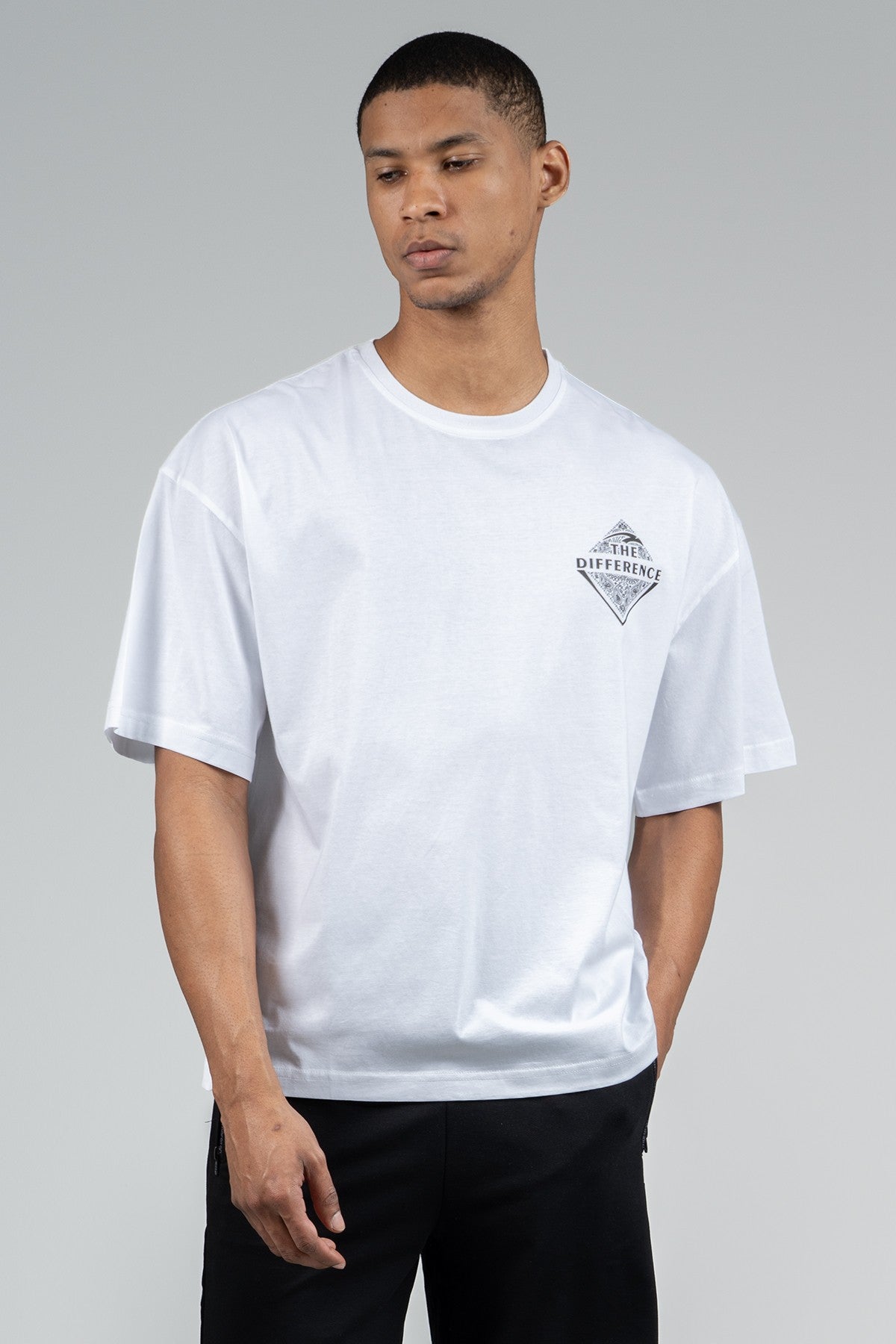 Oversize Erkek Bisiklet Yaka Beyaz T-shirt