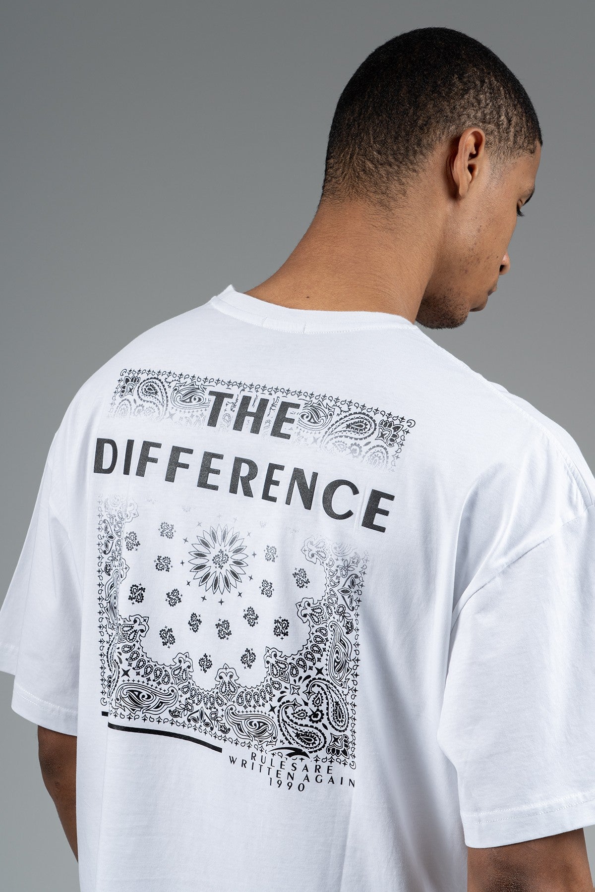 Oversize Erkek Bisiklet Yaka Beyaz T-shirt