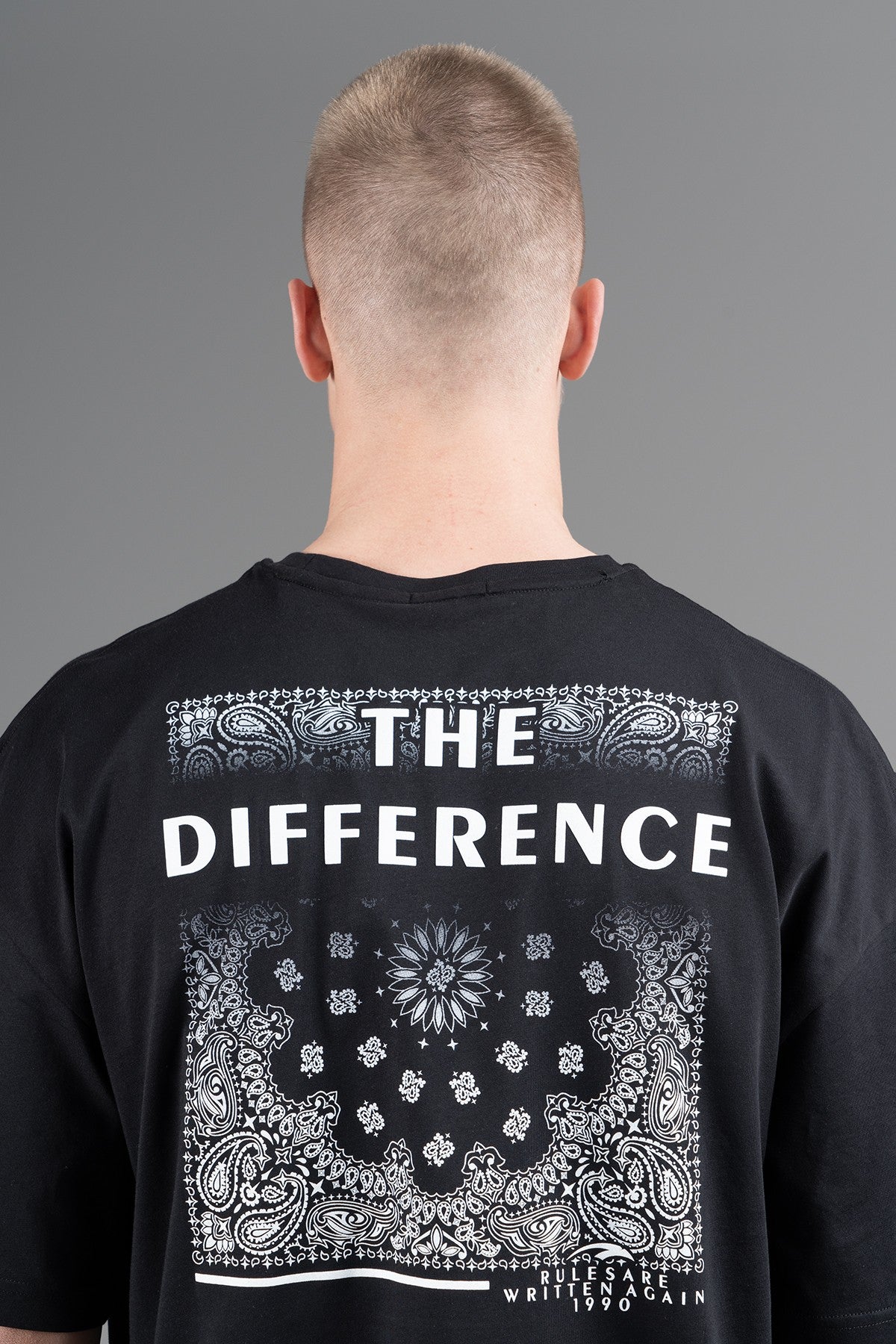 Oversize Erkek Bisiklet Yaka Siyah T-shirt