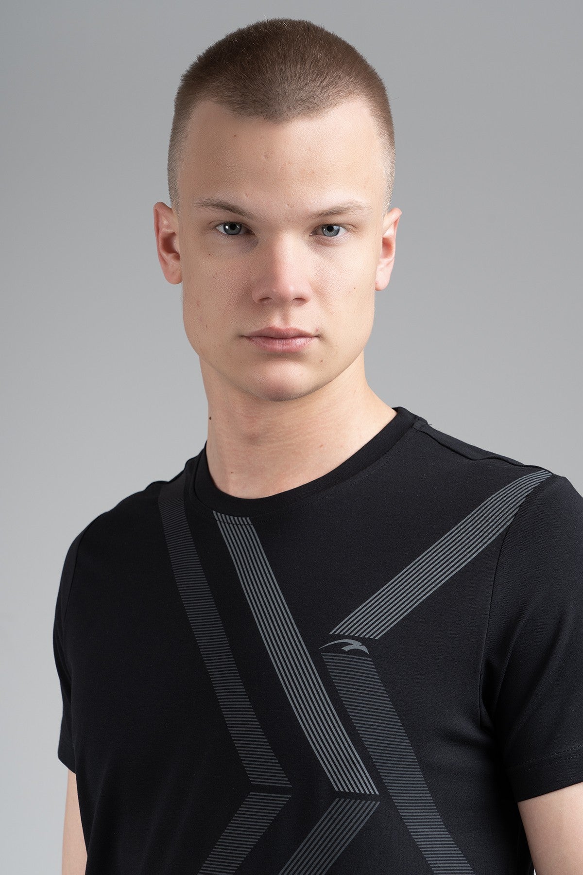 Regular Erkek Bisiklet Yaka Siyah T-shirt