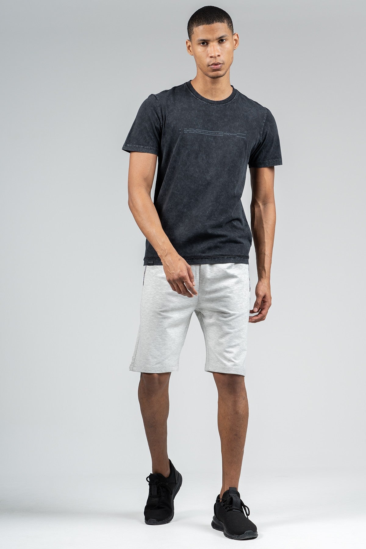 Comfort Erkek Bisiklet Yaka Siyah T-shirt