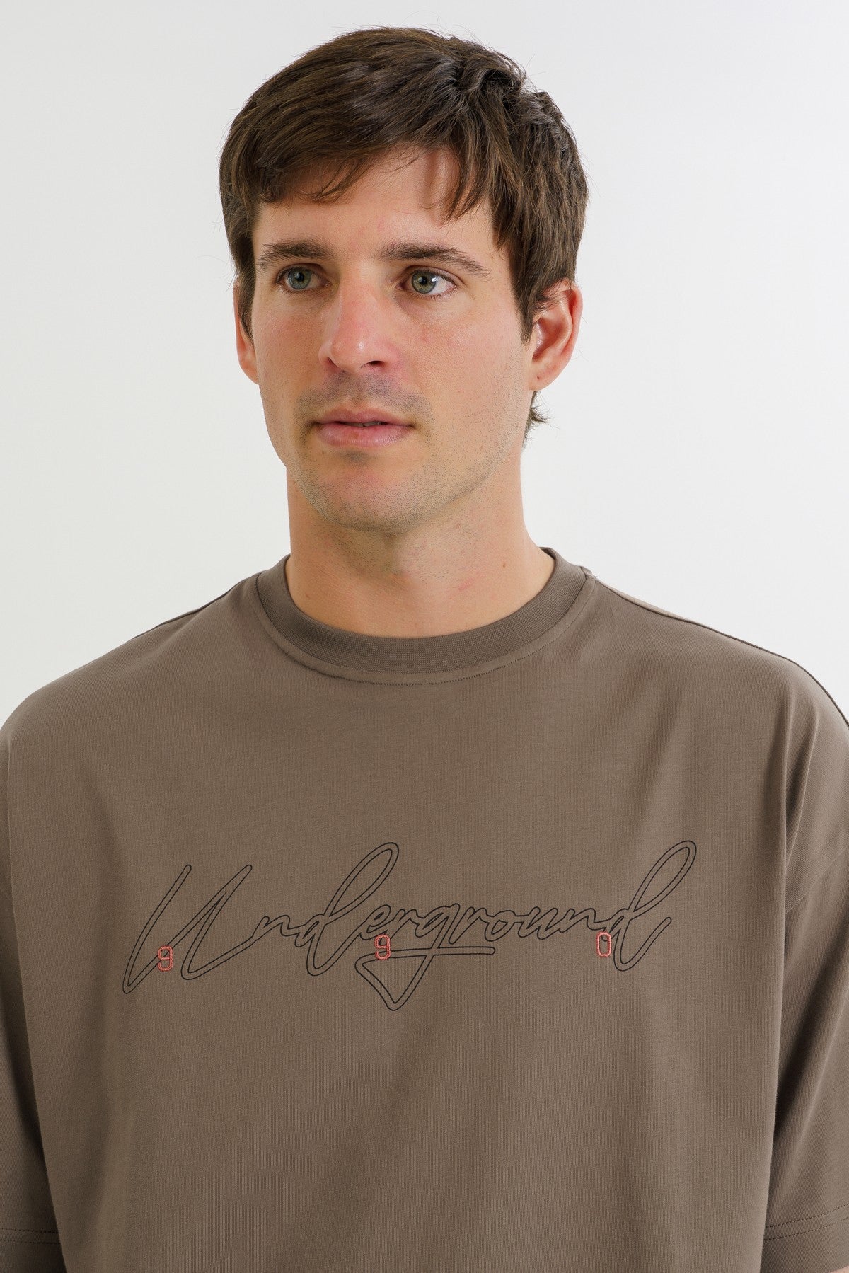 Oversize Erkek Bisiklet Yaka Kahverengi T-shirt