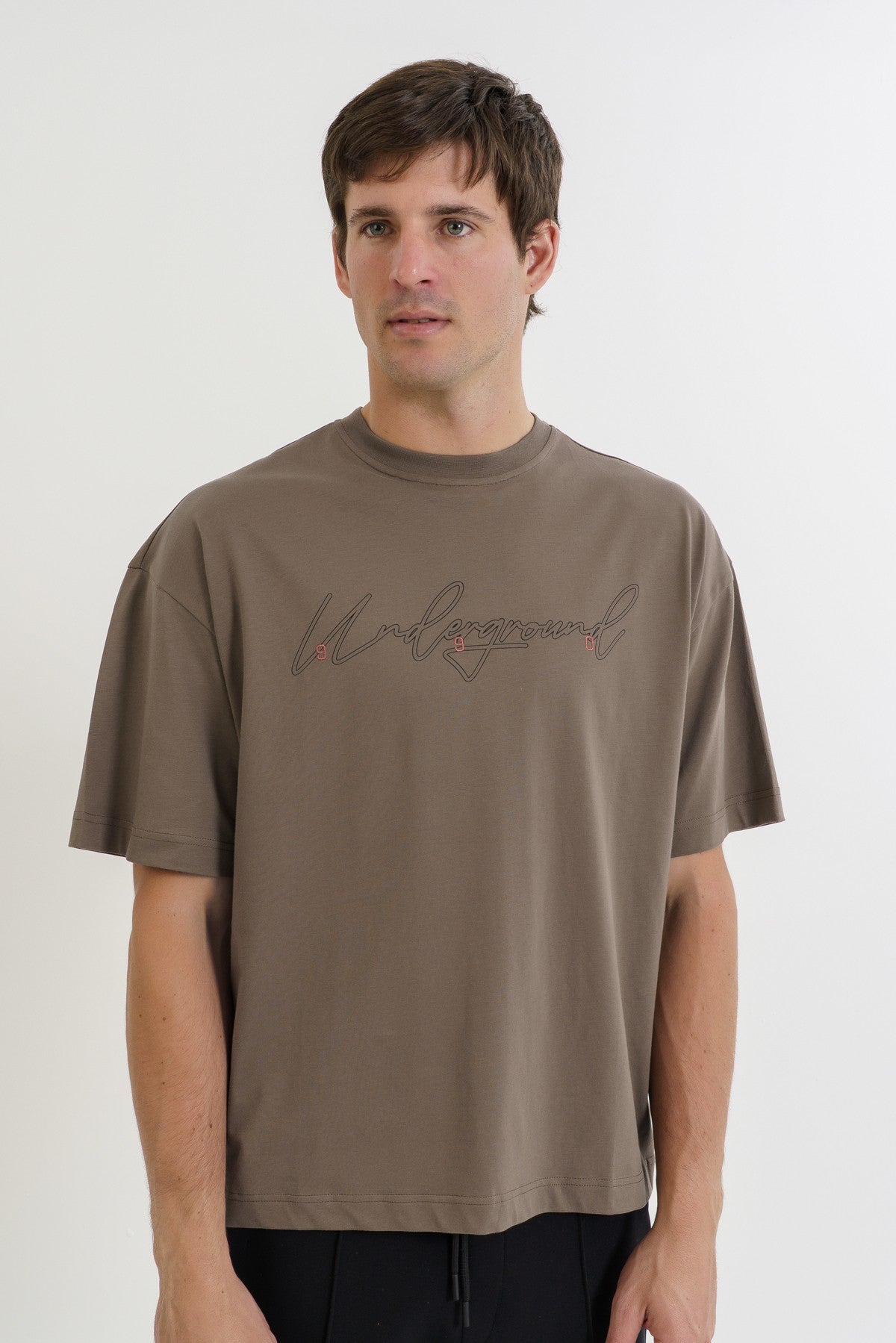 Oversize Erkek Bisiklet Yaka Kahverengi T-shirt