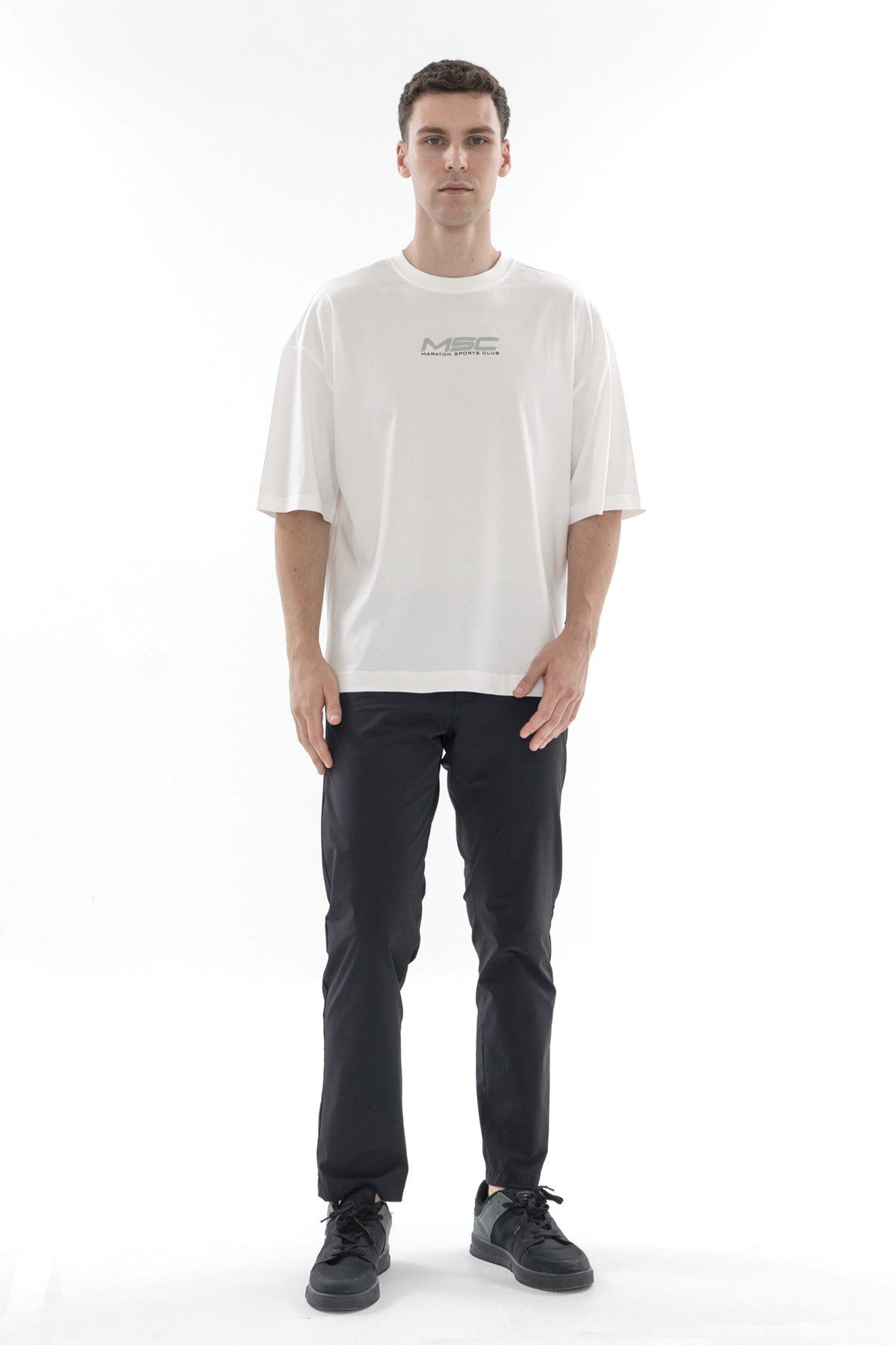 Oversize Erkek Bisiklet Yaka Beyaz T-shirt
