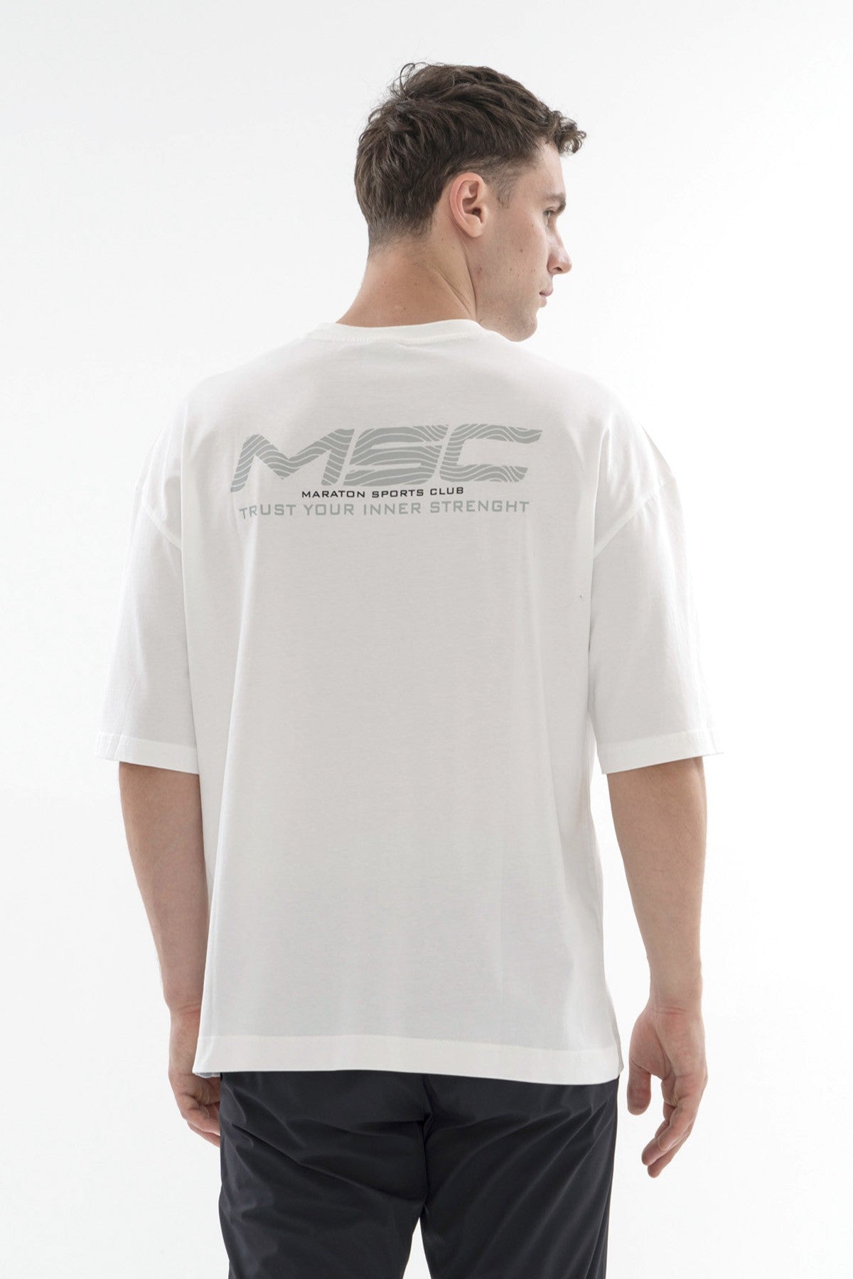 Oversize Erkek Bisiklet Yaka Beyaz T-shirt