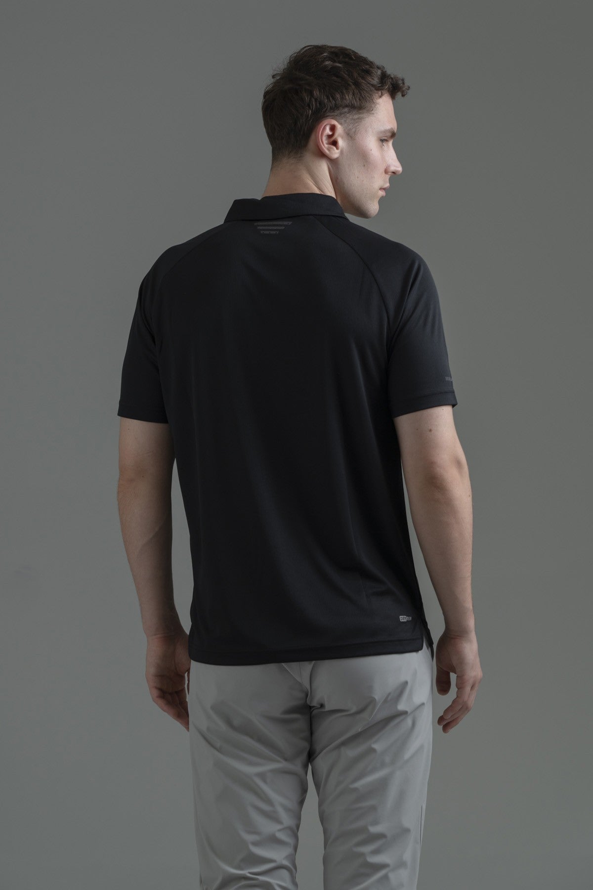 Regular Erkek AYAKSIZ YAKA Düz Paça Siyah T-shirt