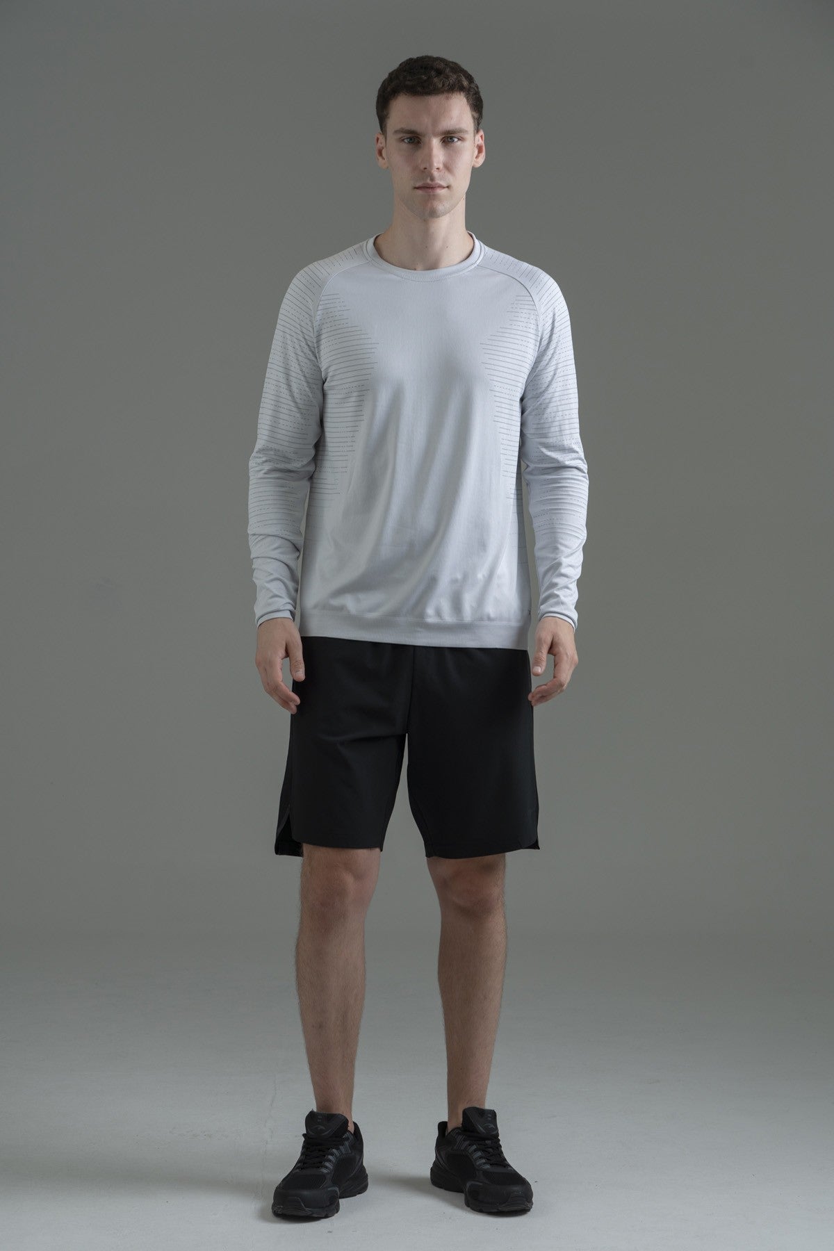 SlimFit Erkek Bisiklet Yaka Beyaz Sweatshirt