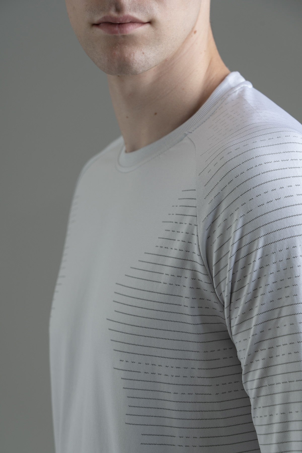 SlimFit Erkek Bisiklet Yaka Beyaz Sweatshirt