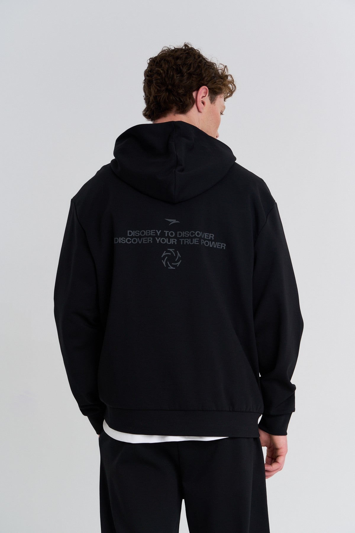 Erkek Kapüşonlu Siyah Sweatshirt