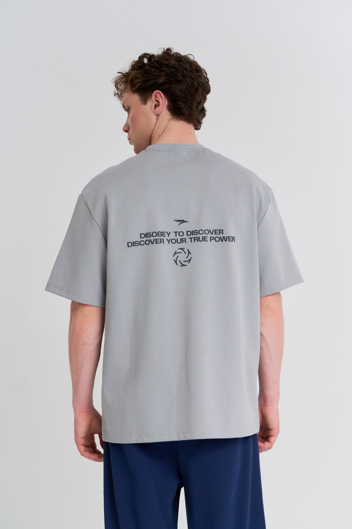 Erkek Bisiklet Yaka Gri T-shirt