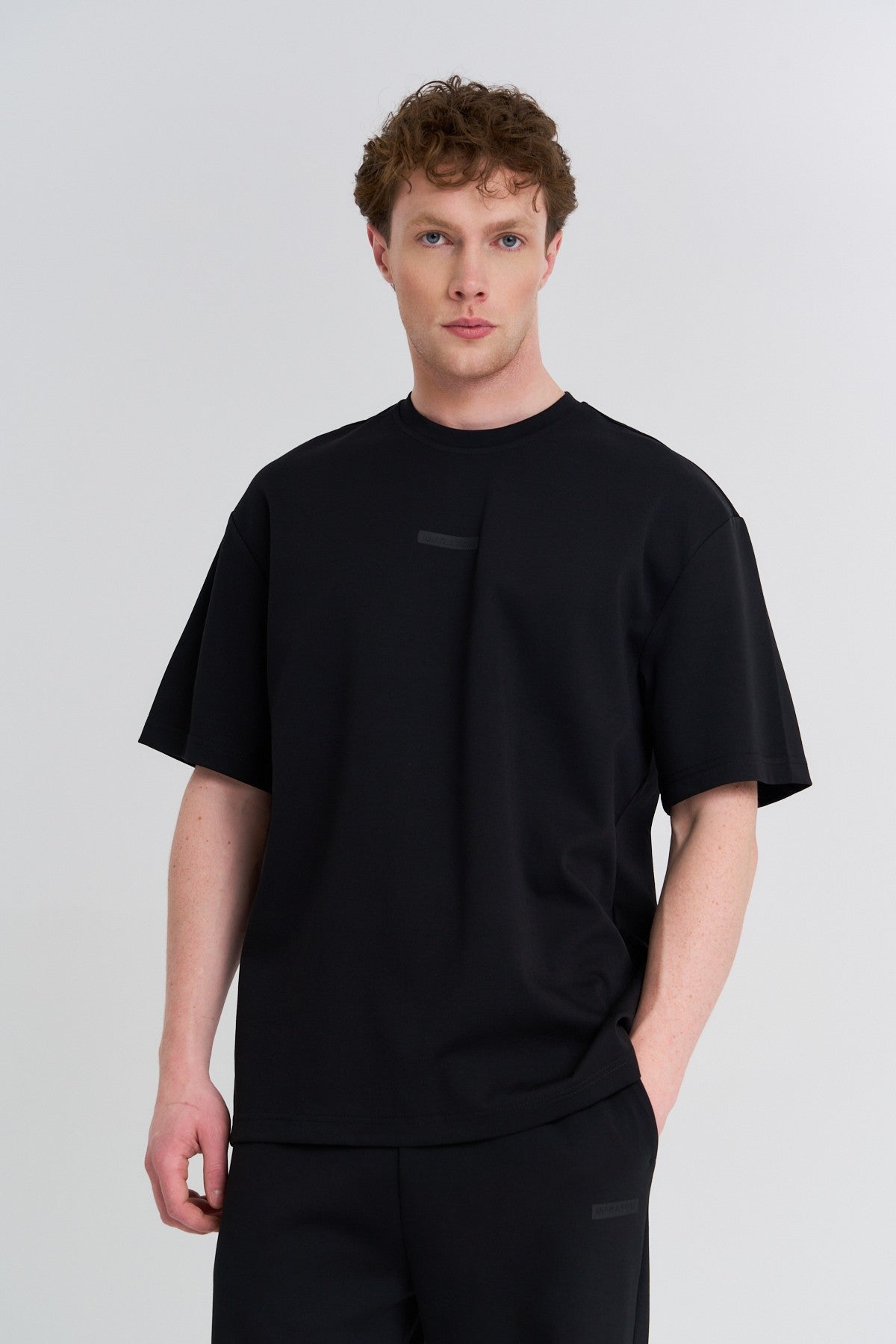 Erkek Bisiklet Yaka Siyah T-shirt