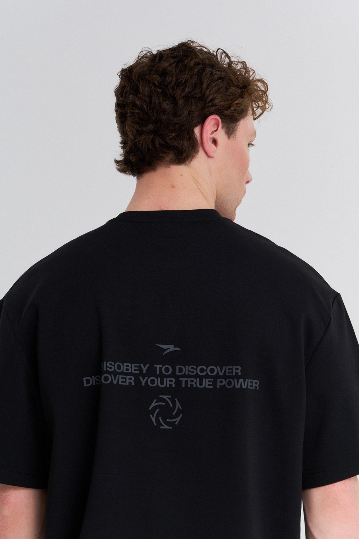 Erkek Bisiklet Yaka Siyah T-shirt