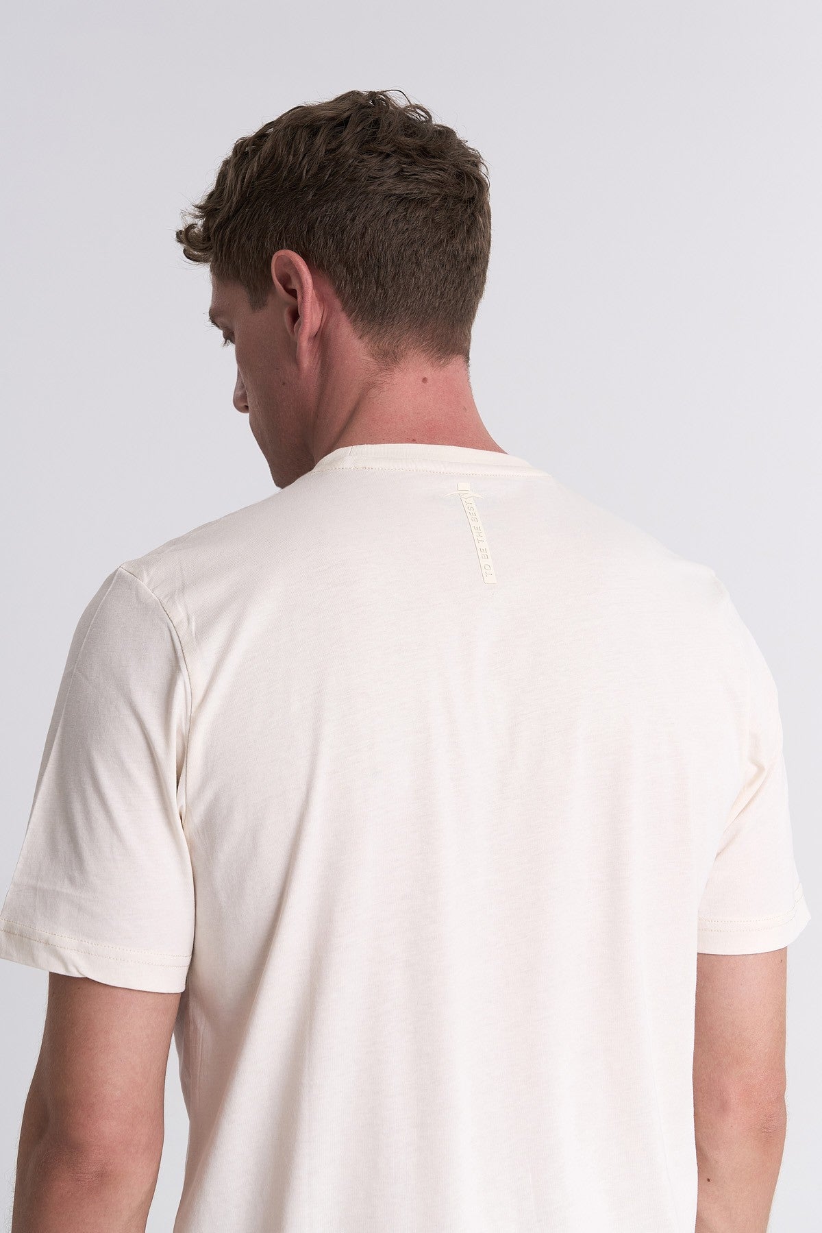 Erkek Bisiklet Yaka Ekru T-shirt
