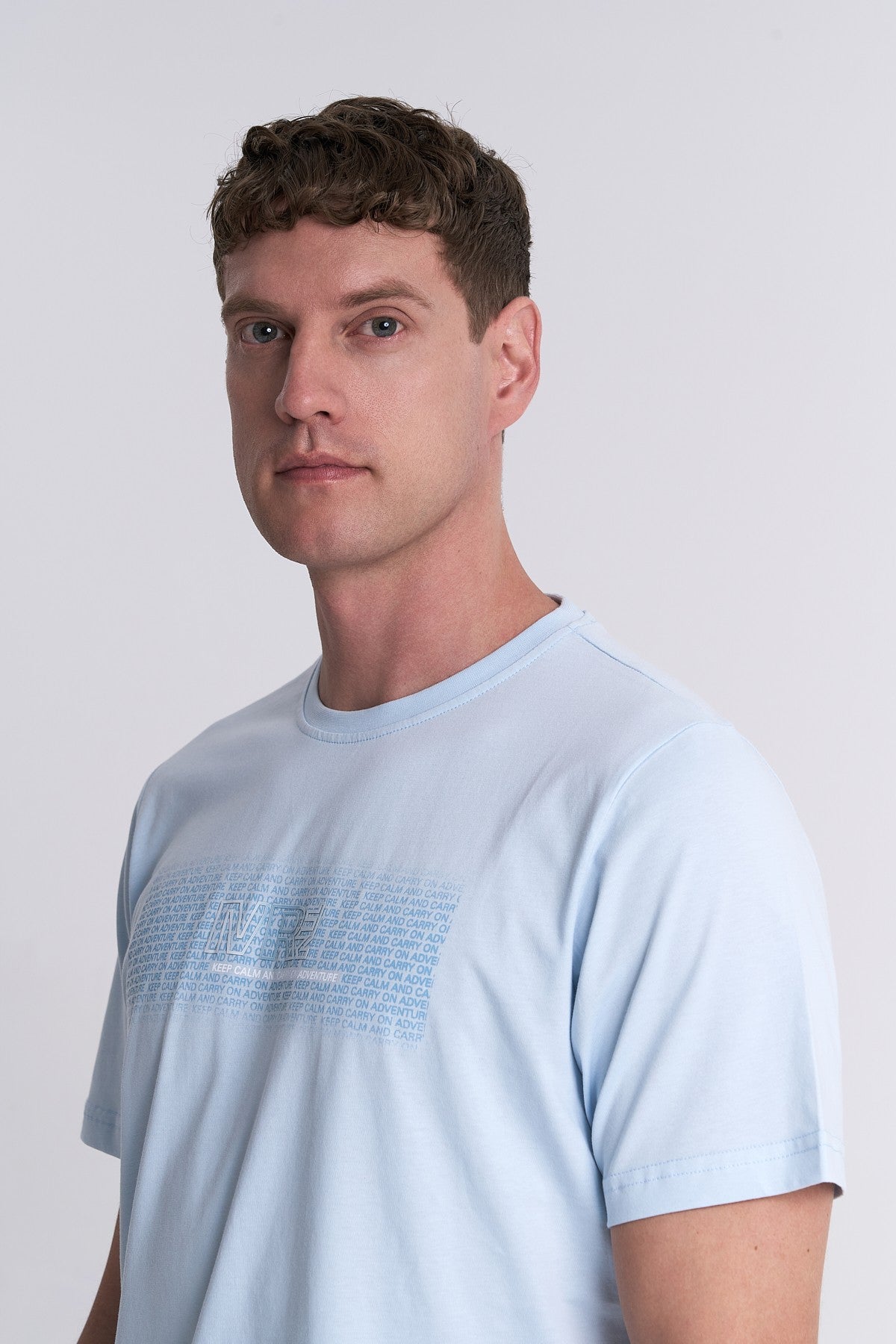 Erkek Bisiklet Yaka Açık Mavi T-shirt