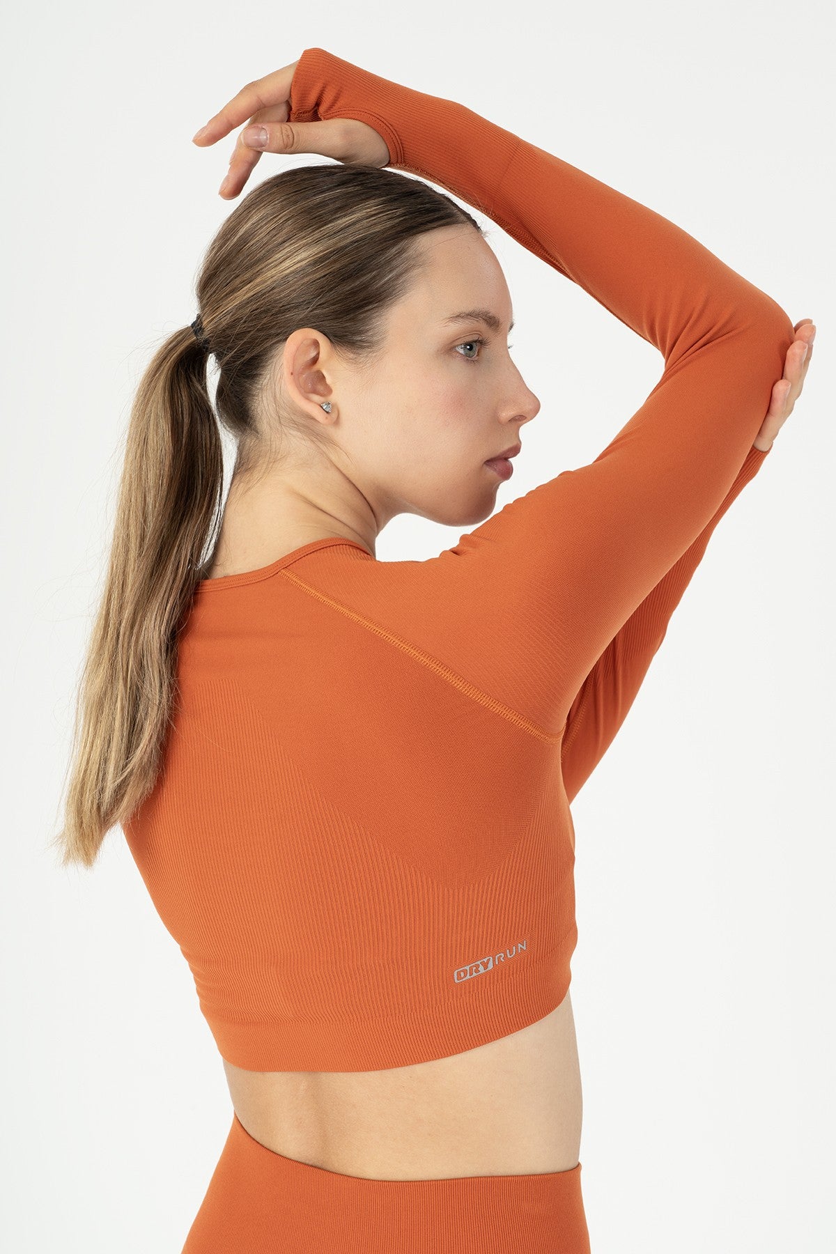 SlimFit Kadın Bisiklet Yaka Kahverengi Crop Top
