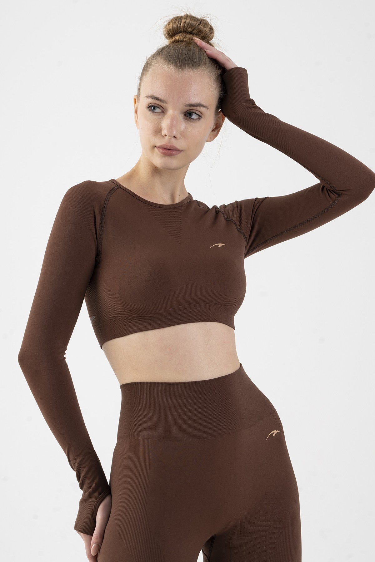 SlimFit Kadın Bisiklet Yaka Kahverengi Crop Top