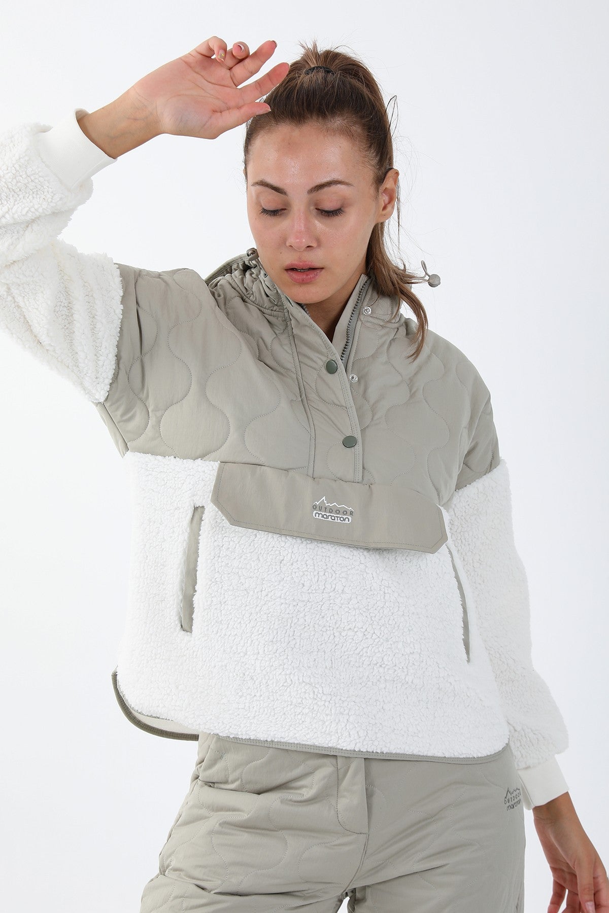 Comfort Kadın Kapüşonlu Ekru Sweatshirt