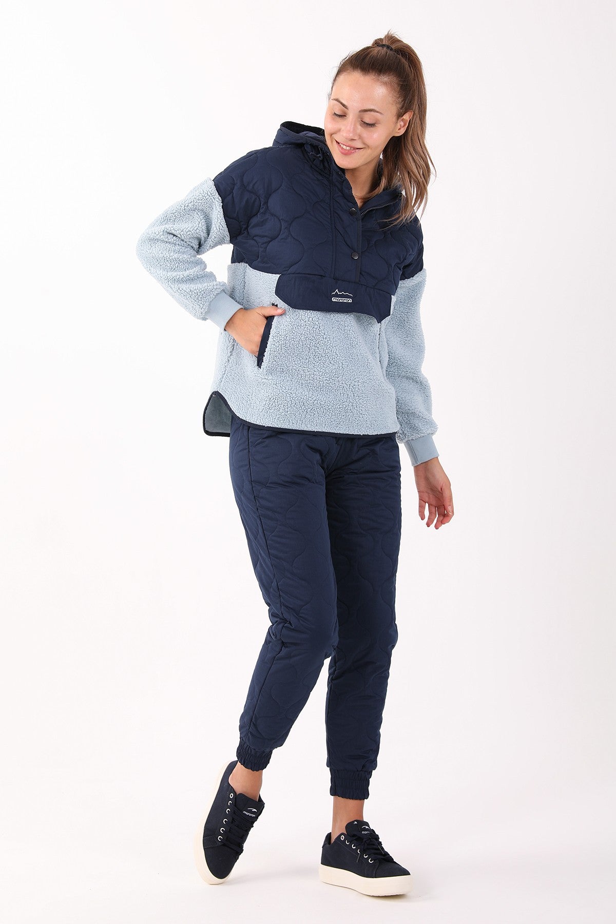Comfort Kadın Kapüşonlu Açık Mavi Sweatshirt