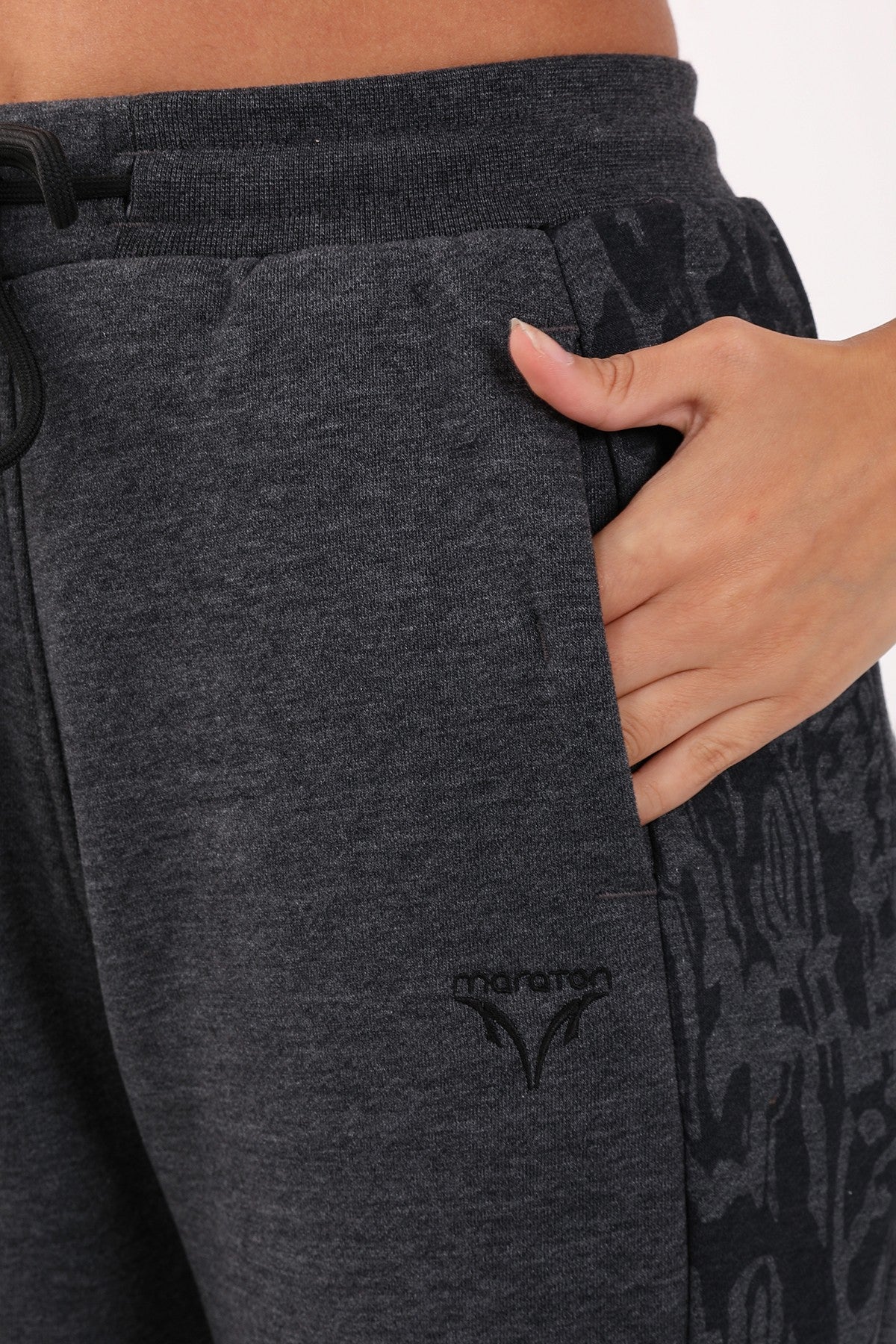 Comfort Kadın Dönüşlü Paça Siyah Pantolon