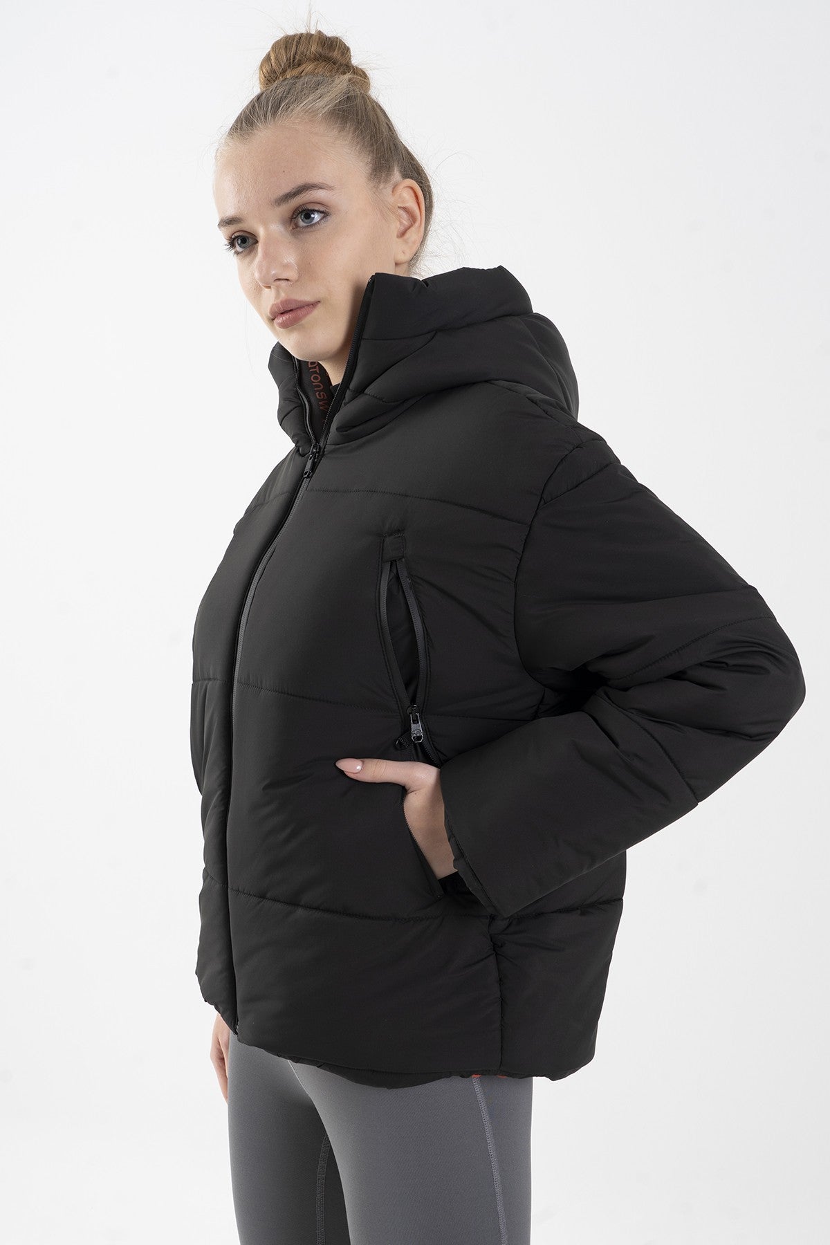 Oversize Kadın Kapüşonlu Siyah Mont