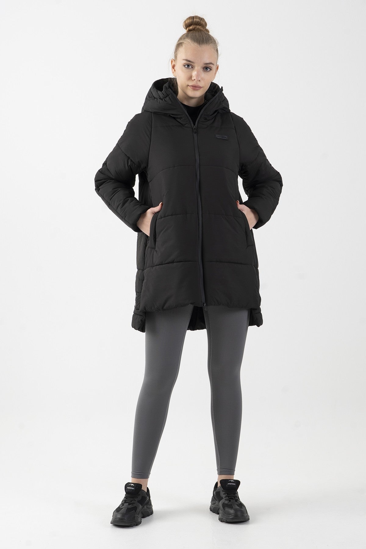 Oversize Kadın Kapüşonlu Siyah Mont