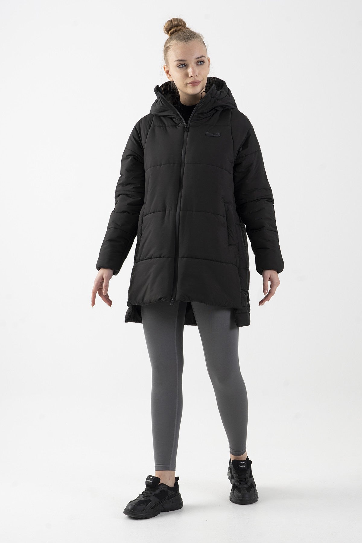 Oversize Kadın Kapüşonlu Siyah Mont