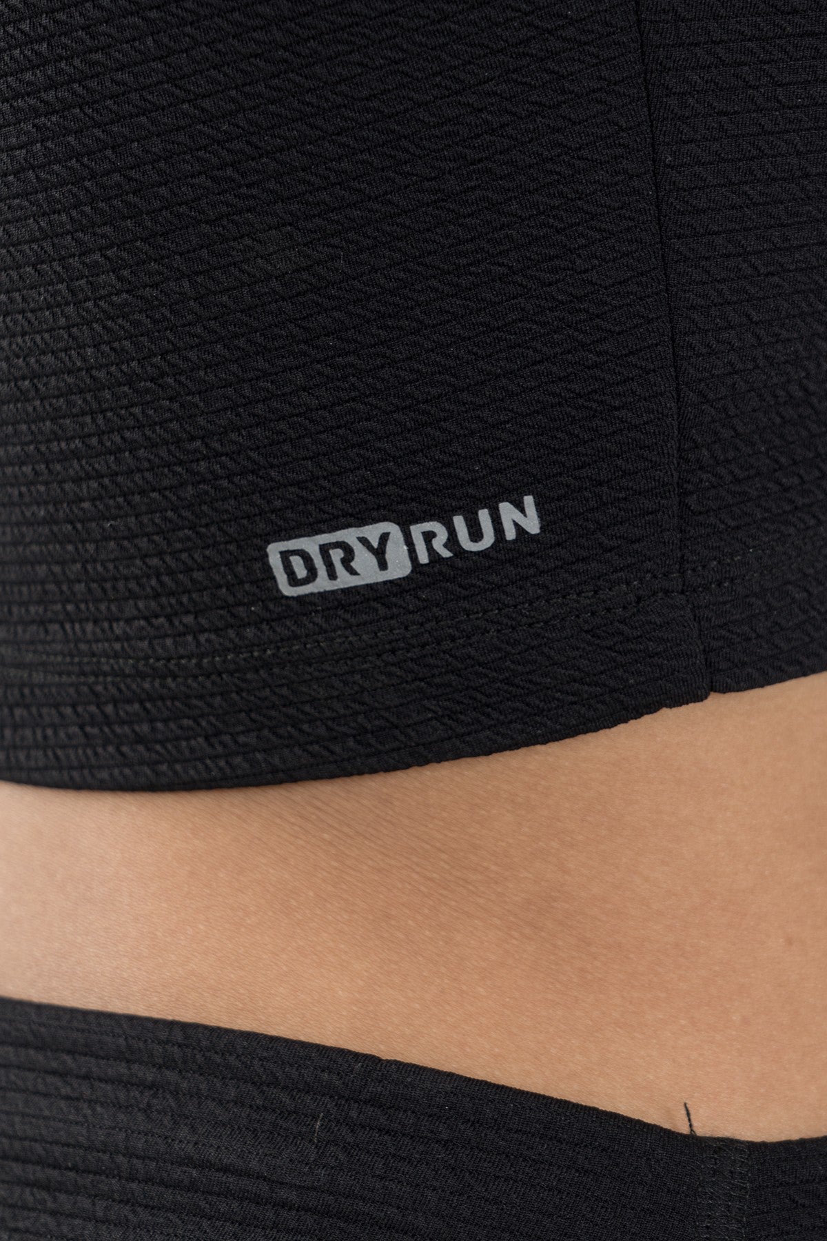SlimFit Kadın Balıkçı Yaka Siyah Crop Top