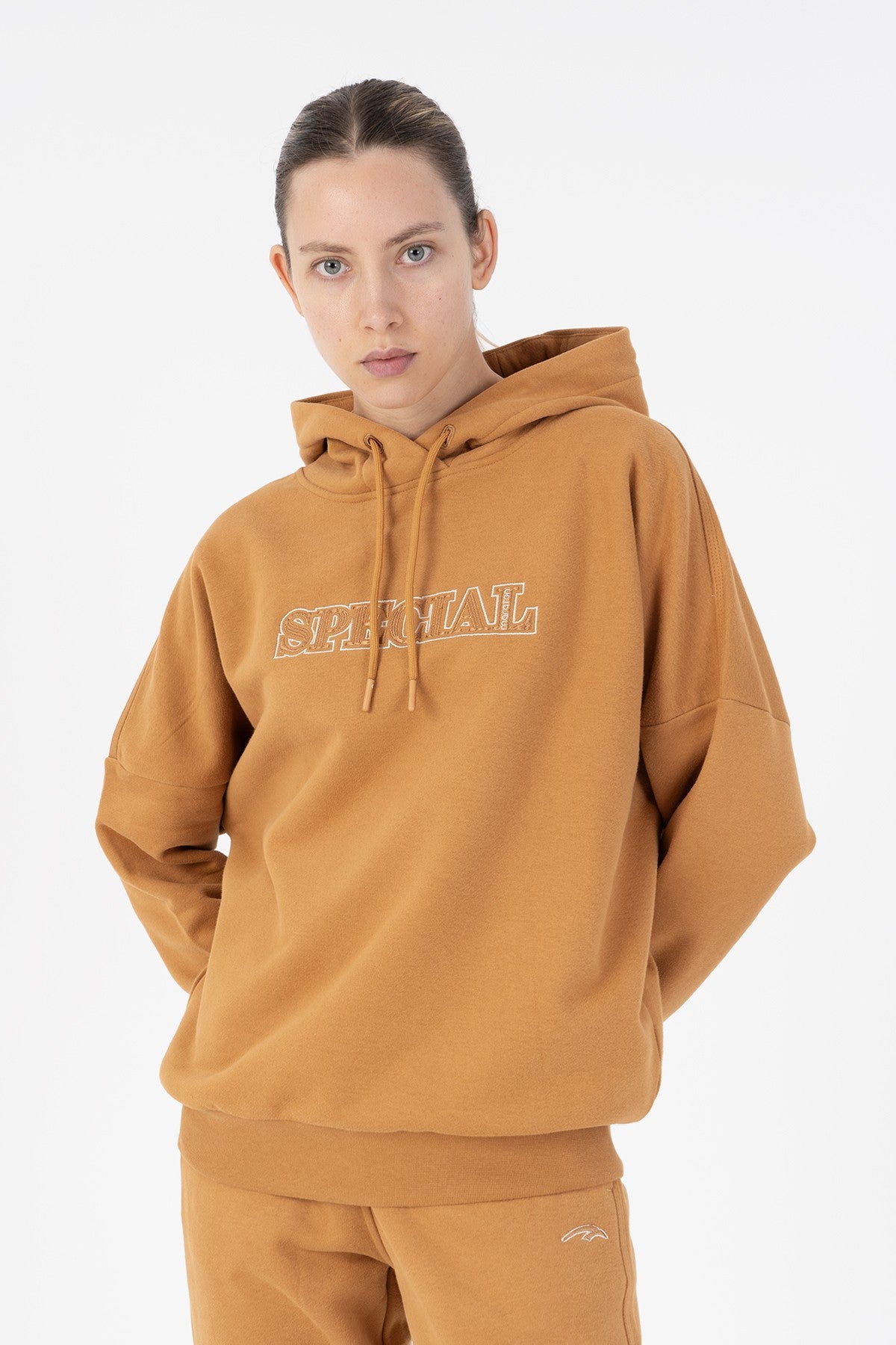 Oversize Kadın Kapüşonlu Karamel Sweatshirt