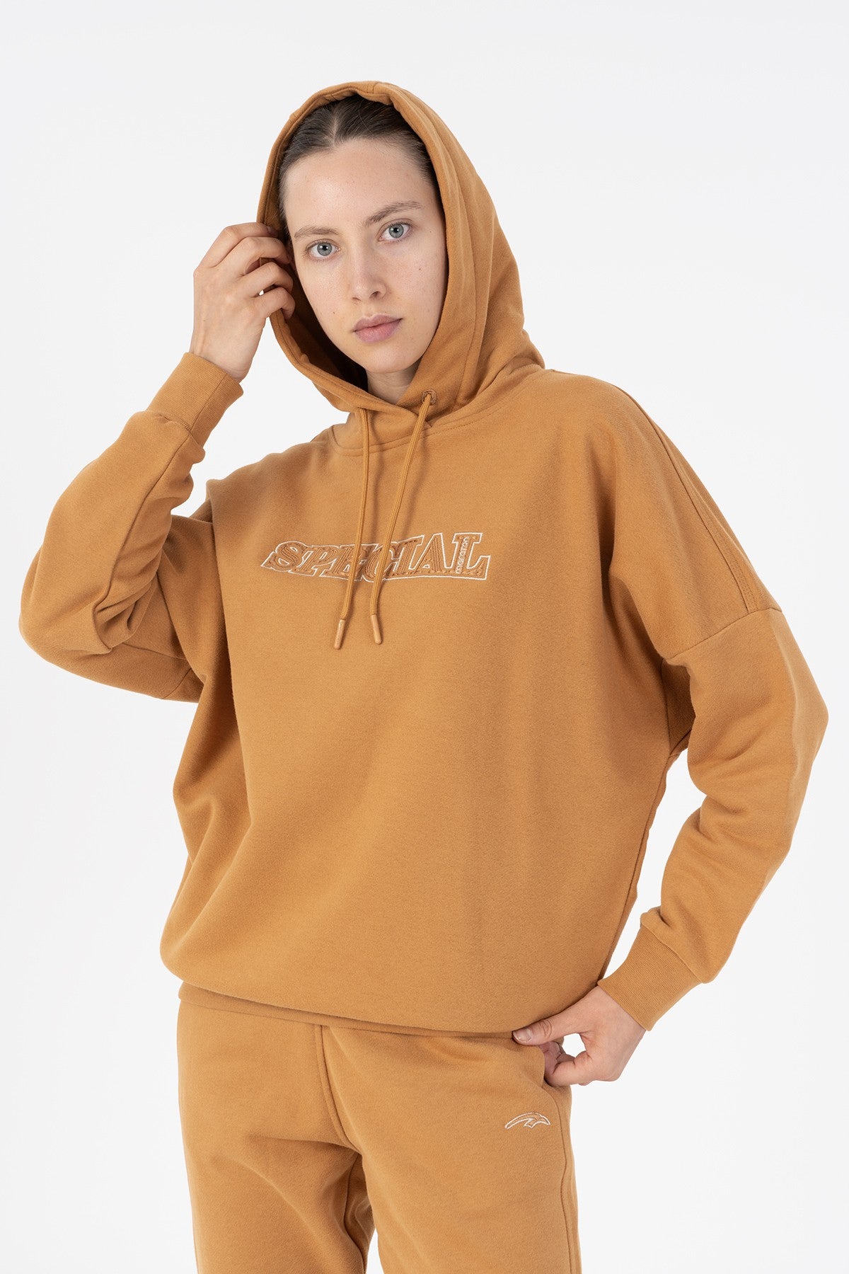 Oversize Kadın Kapüşonlu Karamel Sweatshirt