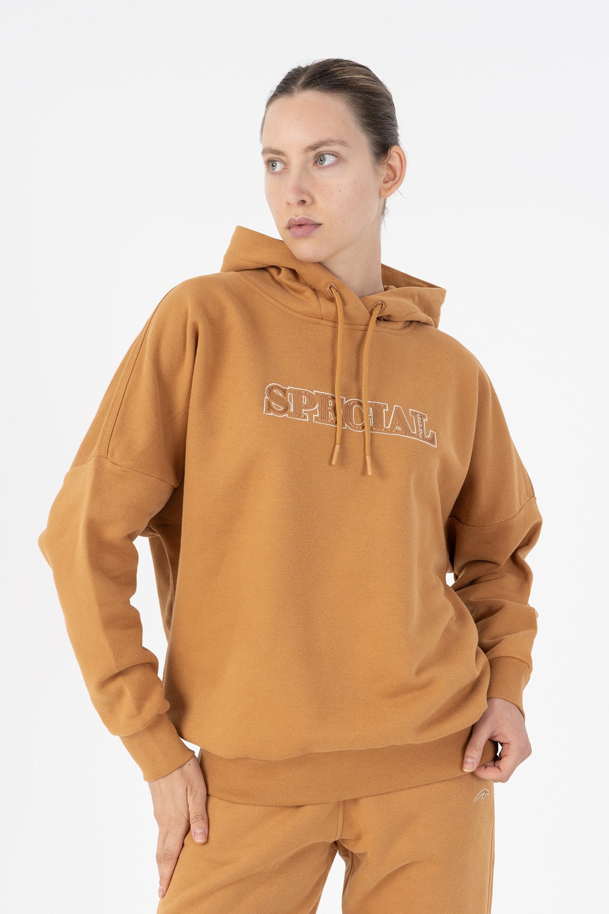 Oversize Kadın Kapüşonlu Karamel Sweatshirt
