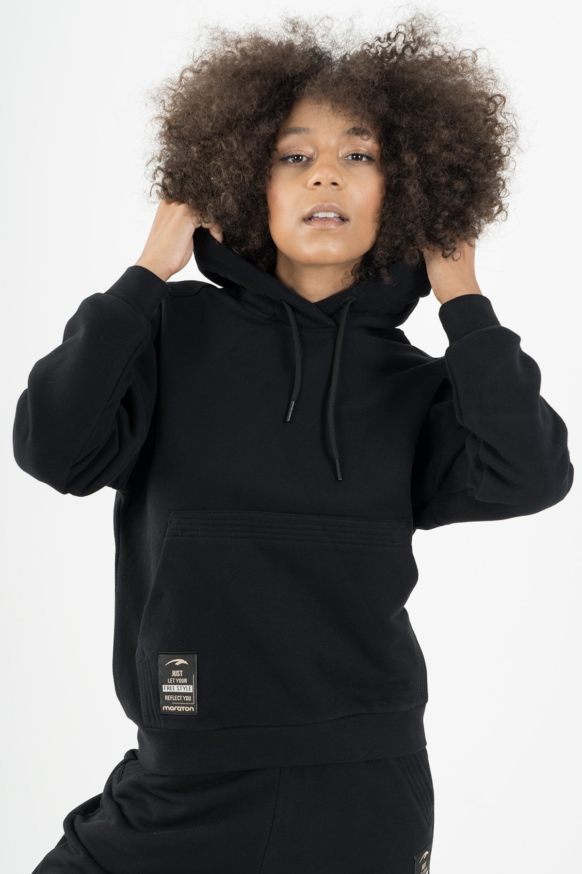 Comfort Kadın Kapüşonlu Siyah Sweatshirt