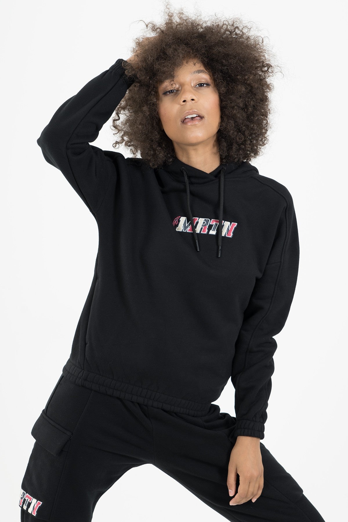 Comfort Kadın Kapüşonlu Siyah Sweatshirt