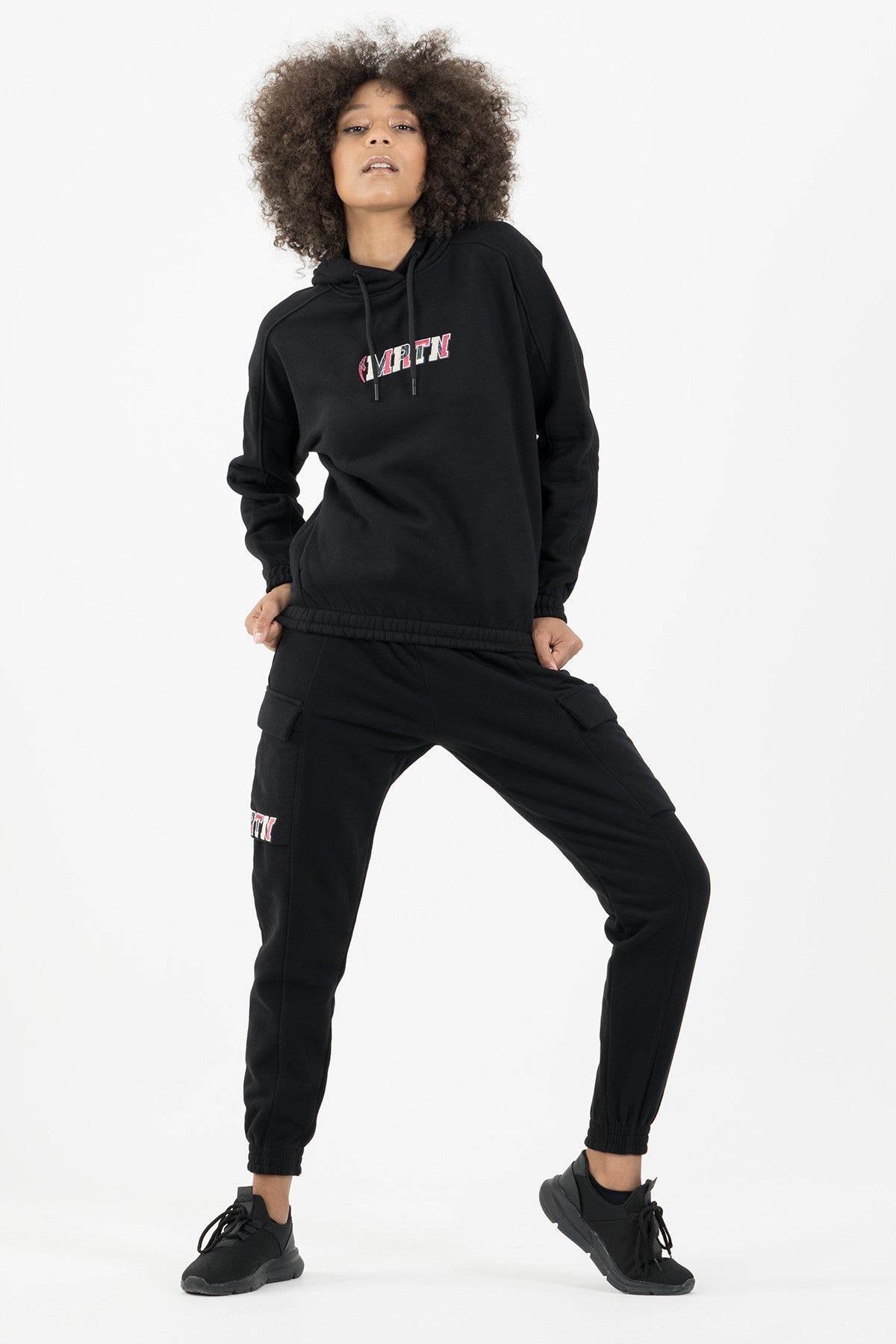 Comfort Kadın Kapüşonlu Siyah Sweatshirt
